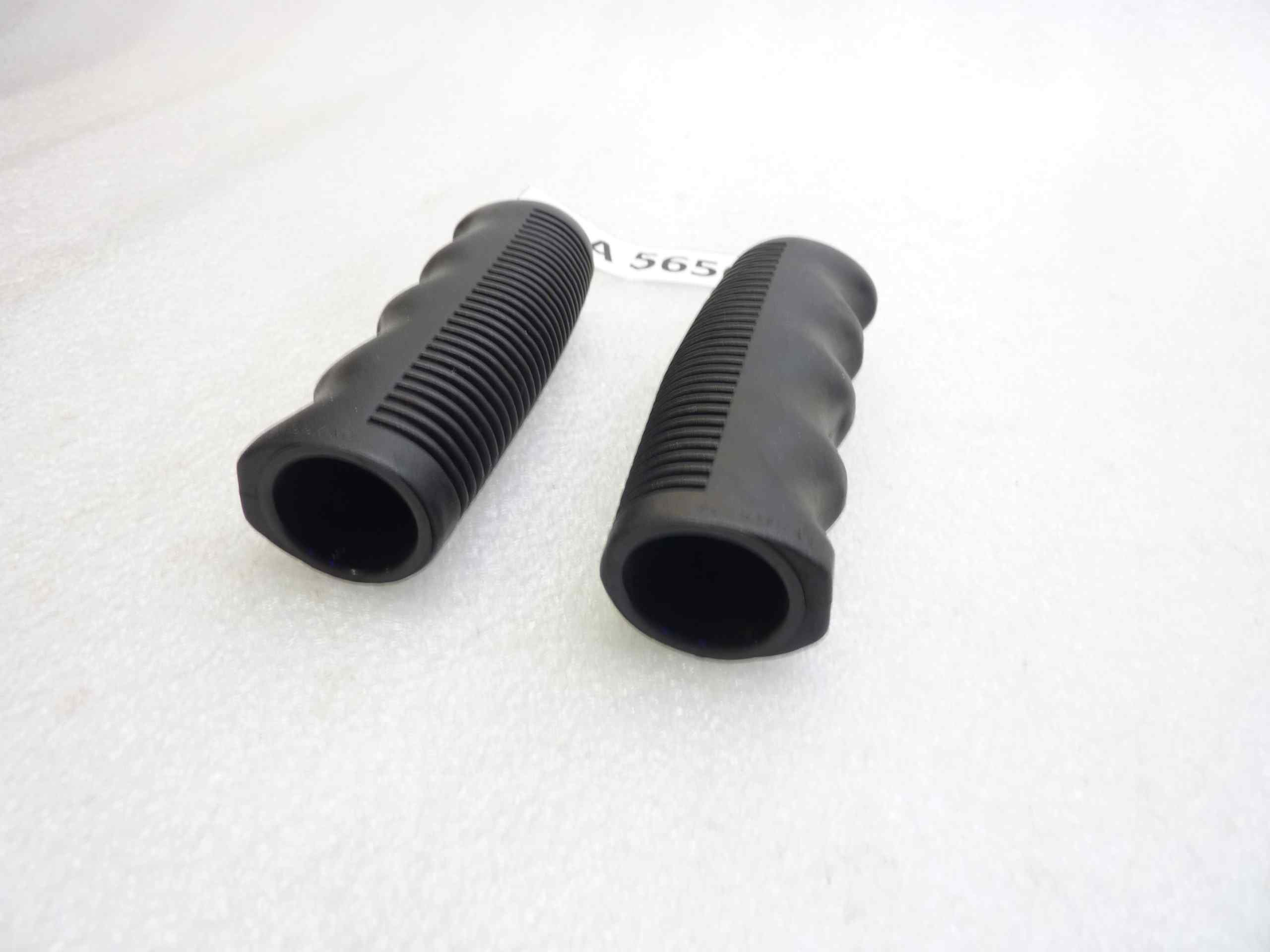 Coppia manopole bicicletta epoca plastiche Cassano diam 22 lungh 170 mm nuovo fondo di magazzino - immagine 2