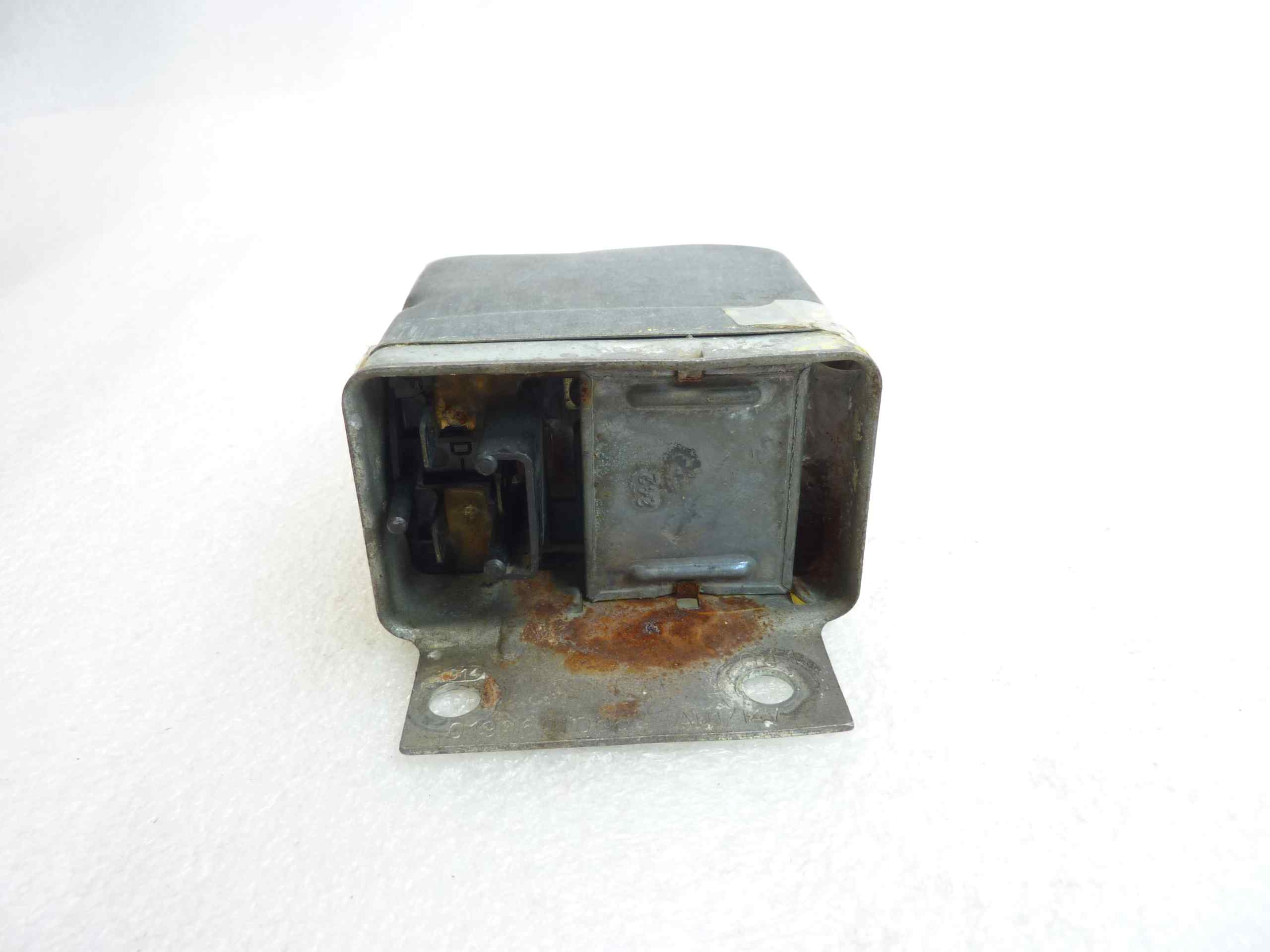 Regolatore di tensione Guzzi V35 V50 - immagine 3