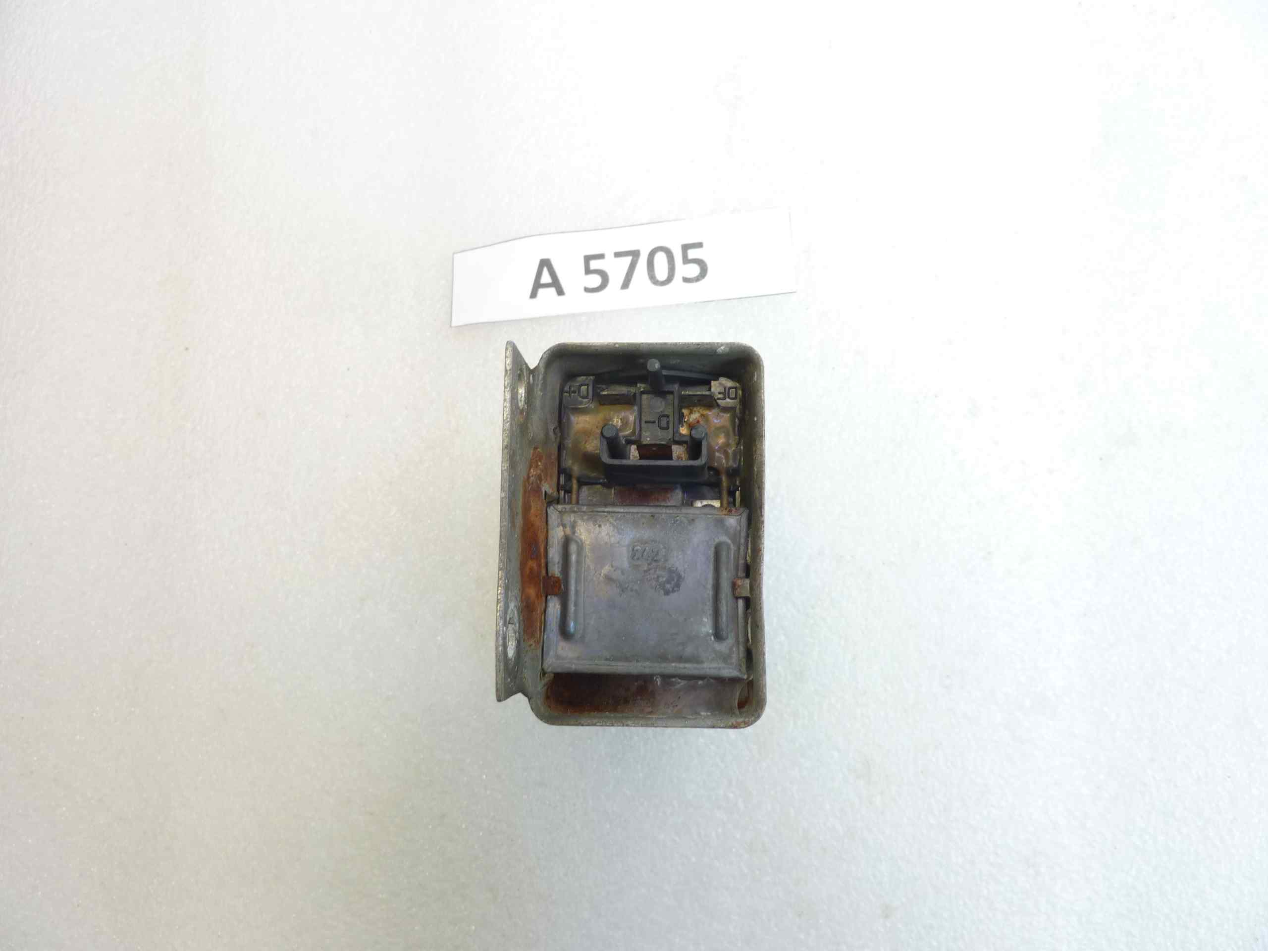 Regolatore di tensione Guzzi V35 V50 - immagine 4