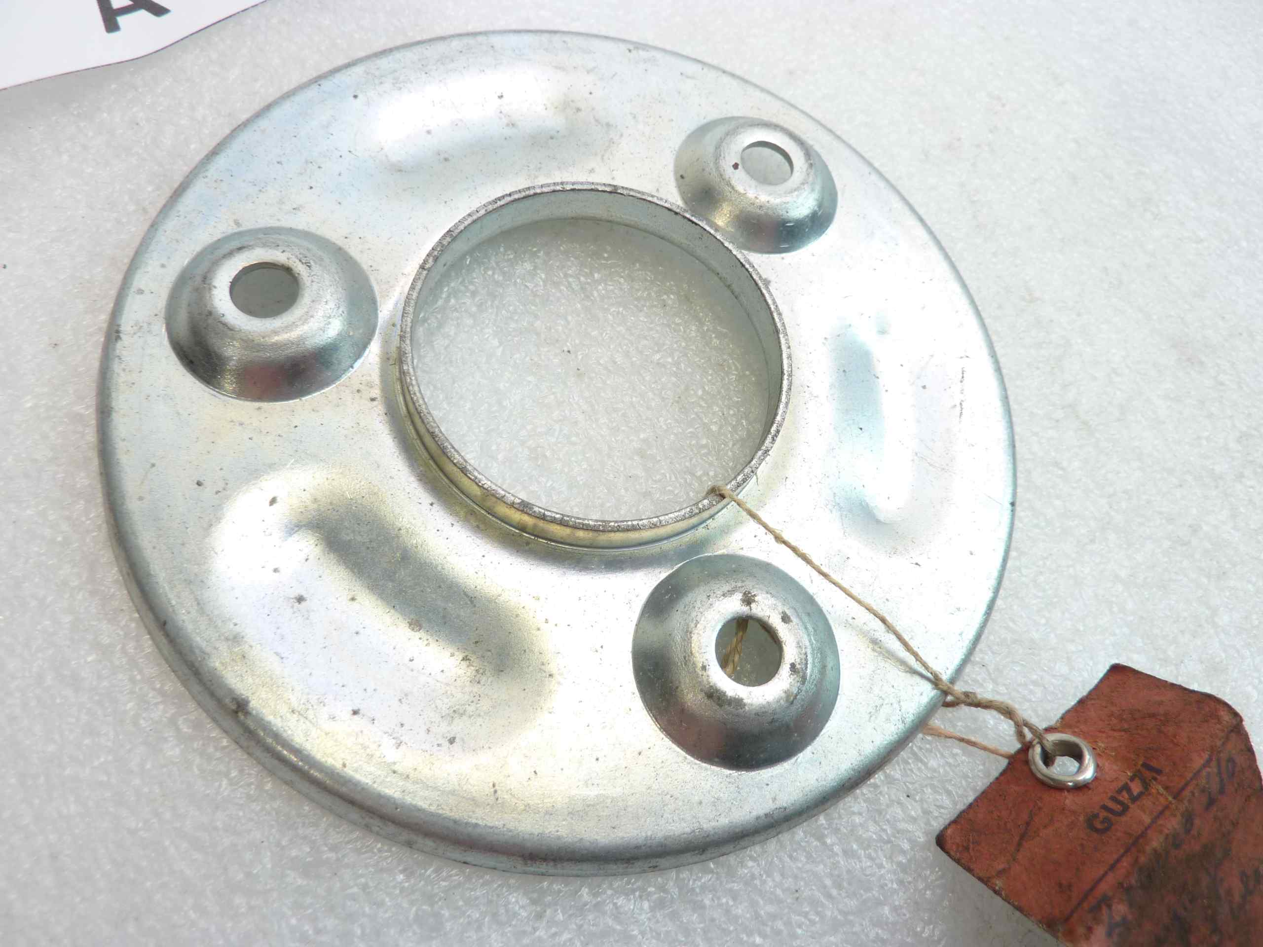 Flangia per corona Guzzi Zigolo 110 cod 3908 nuovo fondo di magazzino - immagine 2