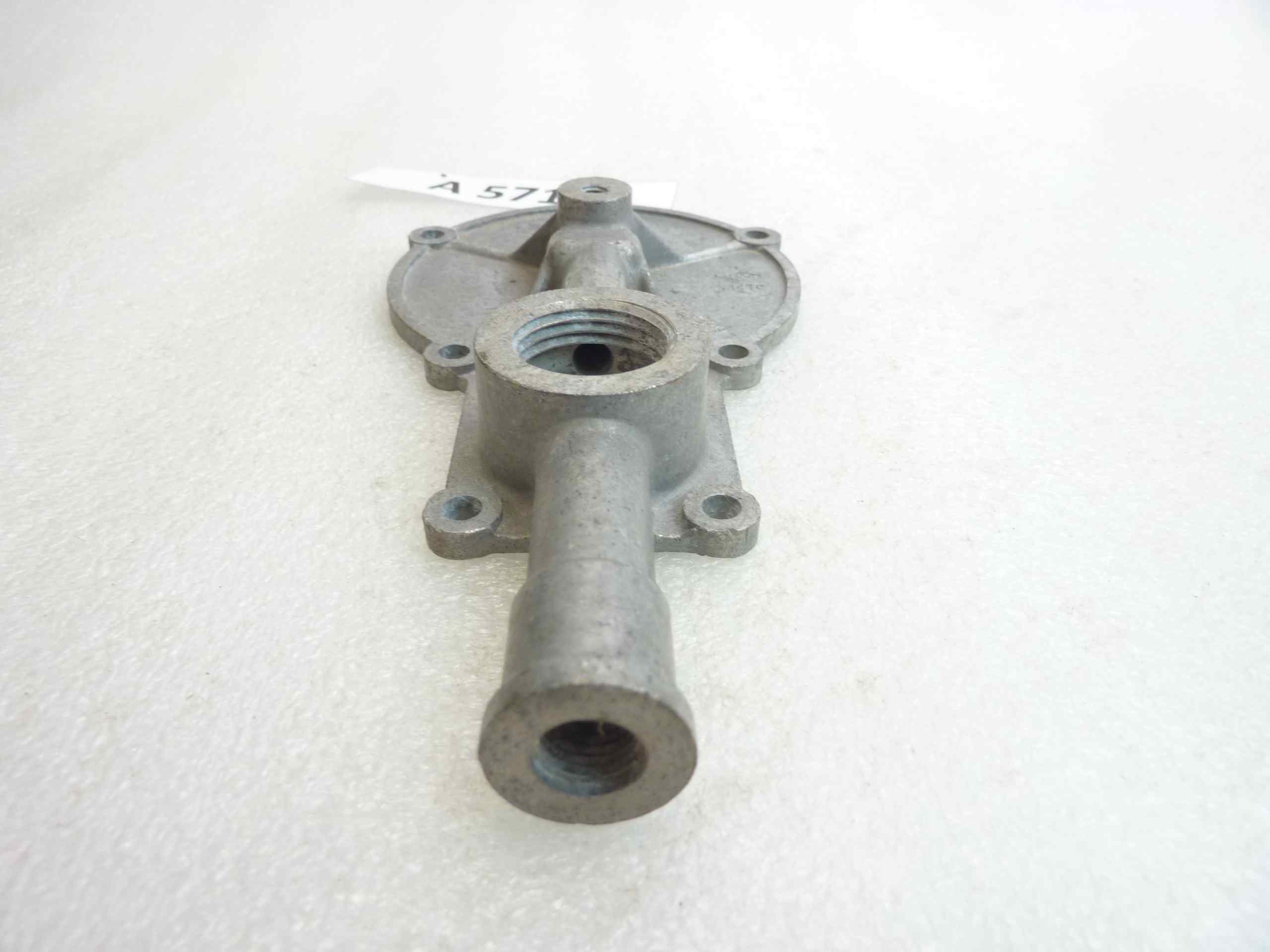 Coperchio portafiltro olio Guzzi Lodola 235 cod 32144100 nuovo fondo di magazzino - immagine 3