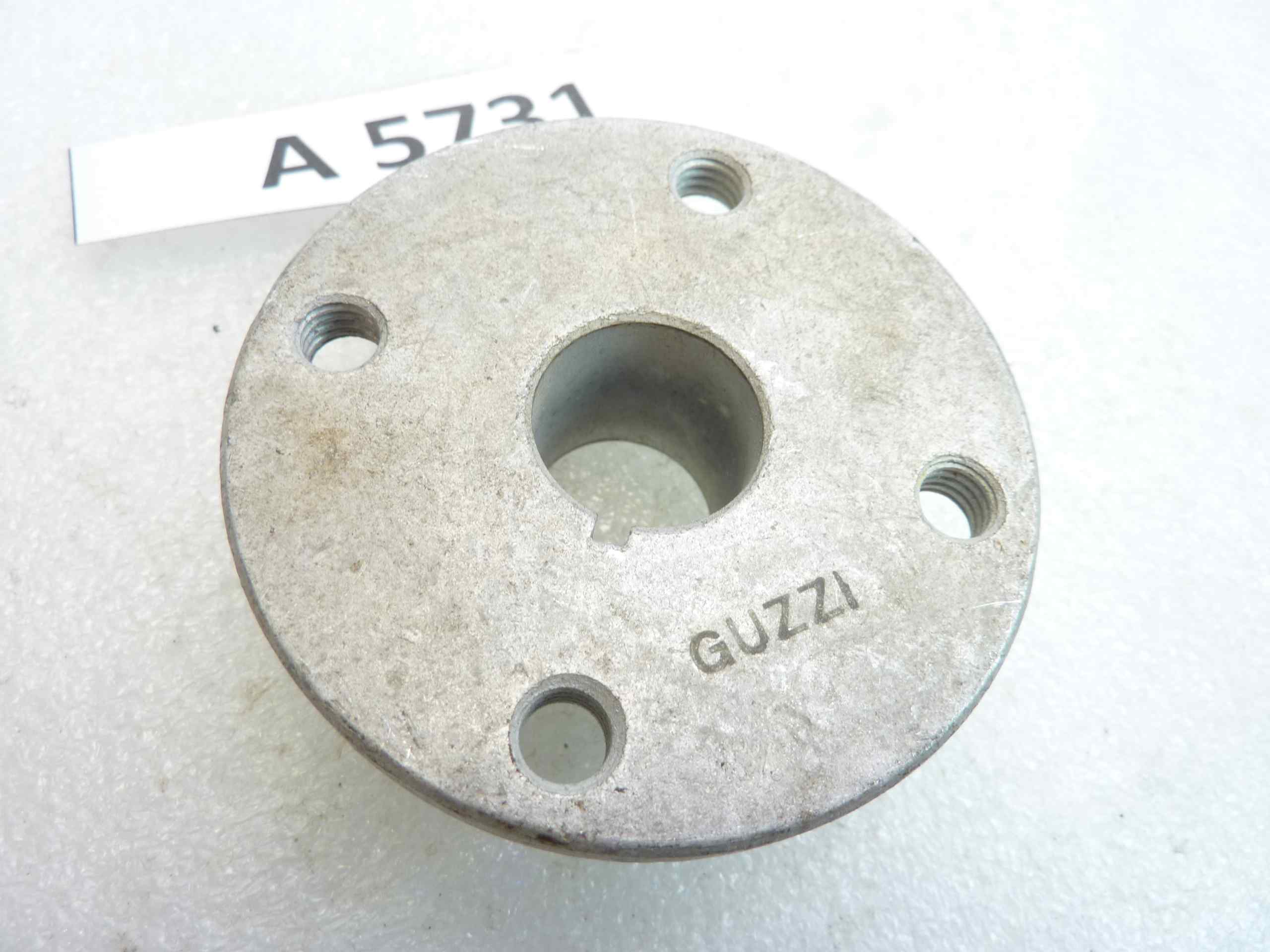 Flangia Guzzi cod 21392800 nuovo fondo di magazzino - immagine 2
