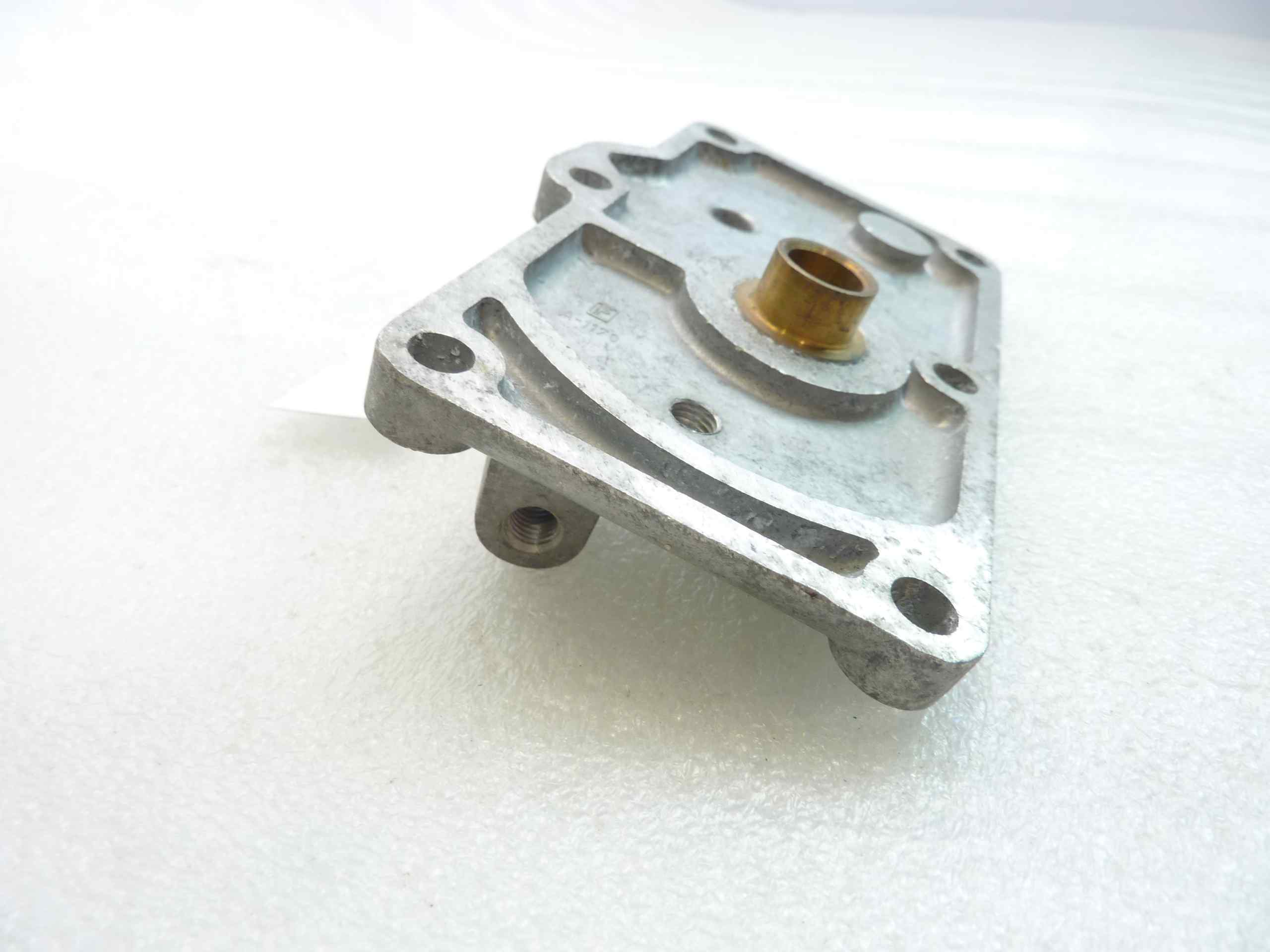 Coperchio posteriore basamento motre Guzzi Zigolo 110 cod 24032 24252200 nuovo fondo di magazzino - immagine 8