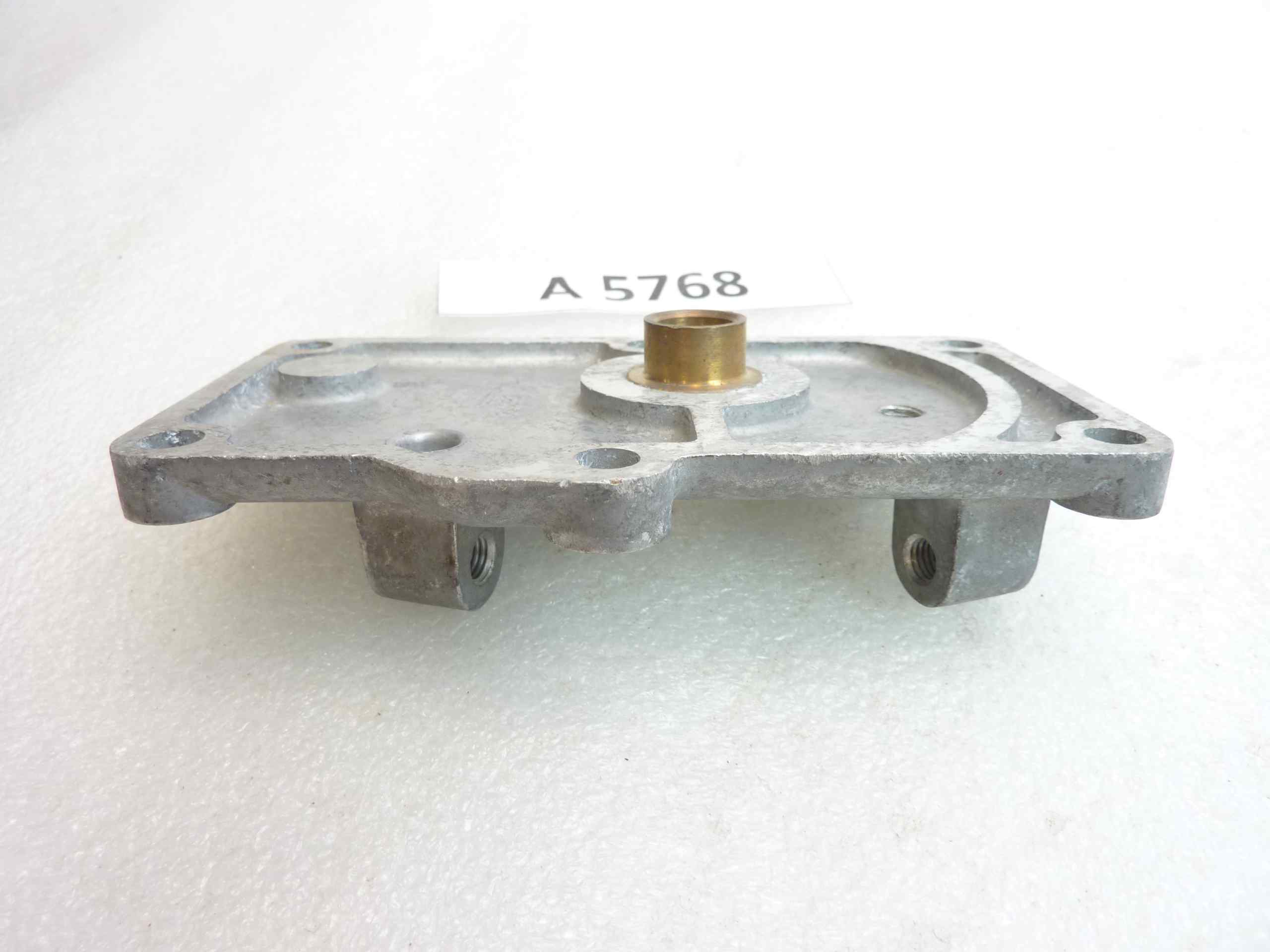 Coperchio posteriore basamento motre Guzzi Zigolo 110 cod 24032 24252200 nuovo fondo di magazzino - immagine 9