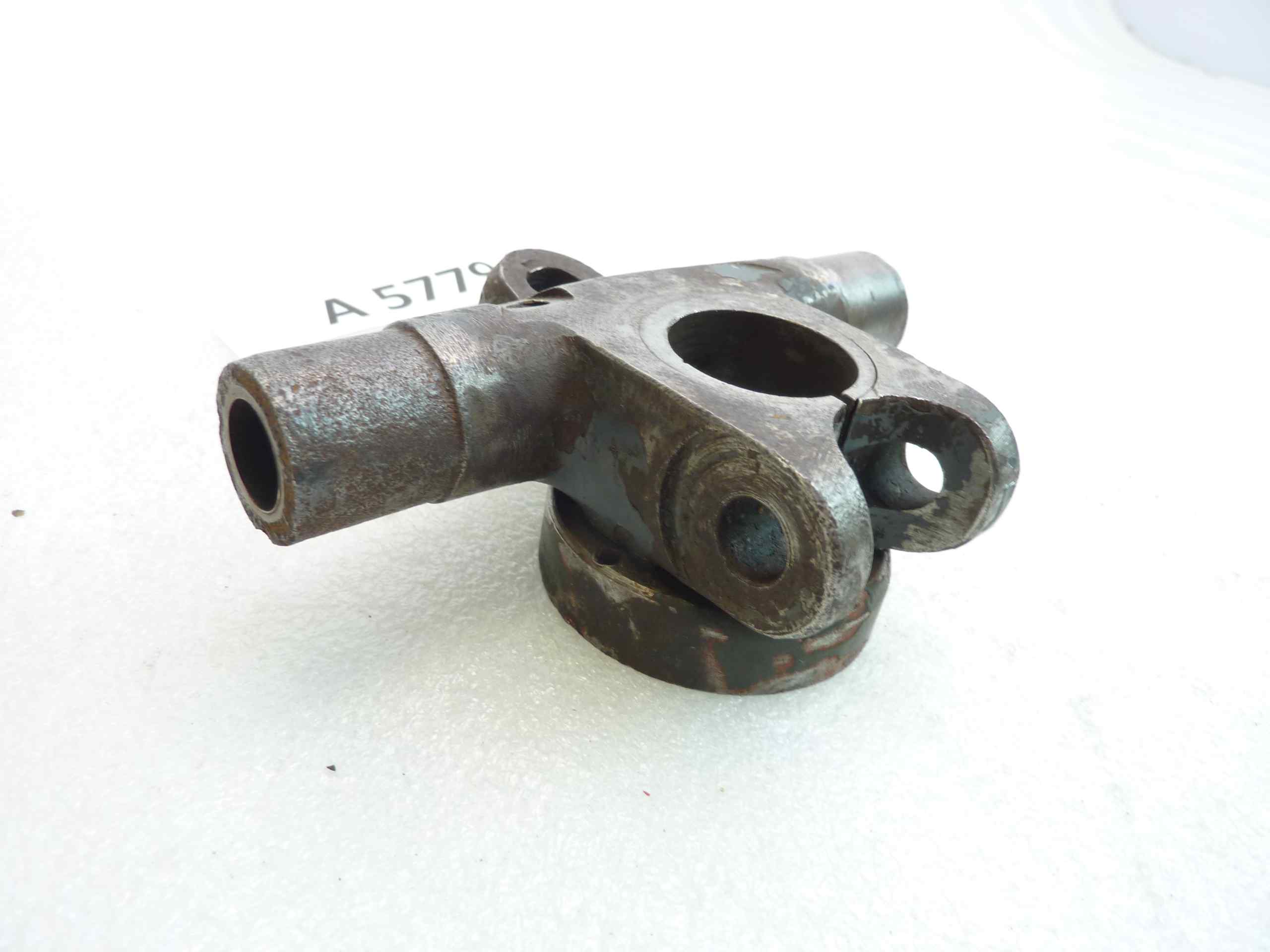 Base forcella testa sterzo Guzzi Ercole 500 cod 25512501 - immagine 2