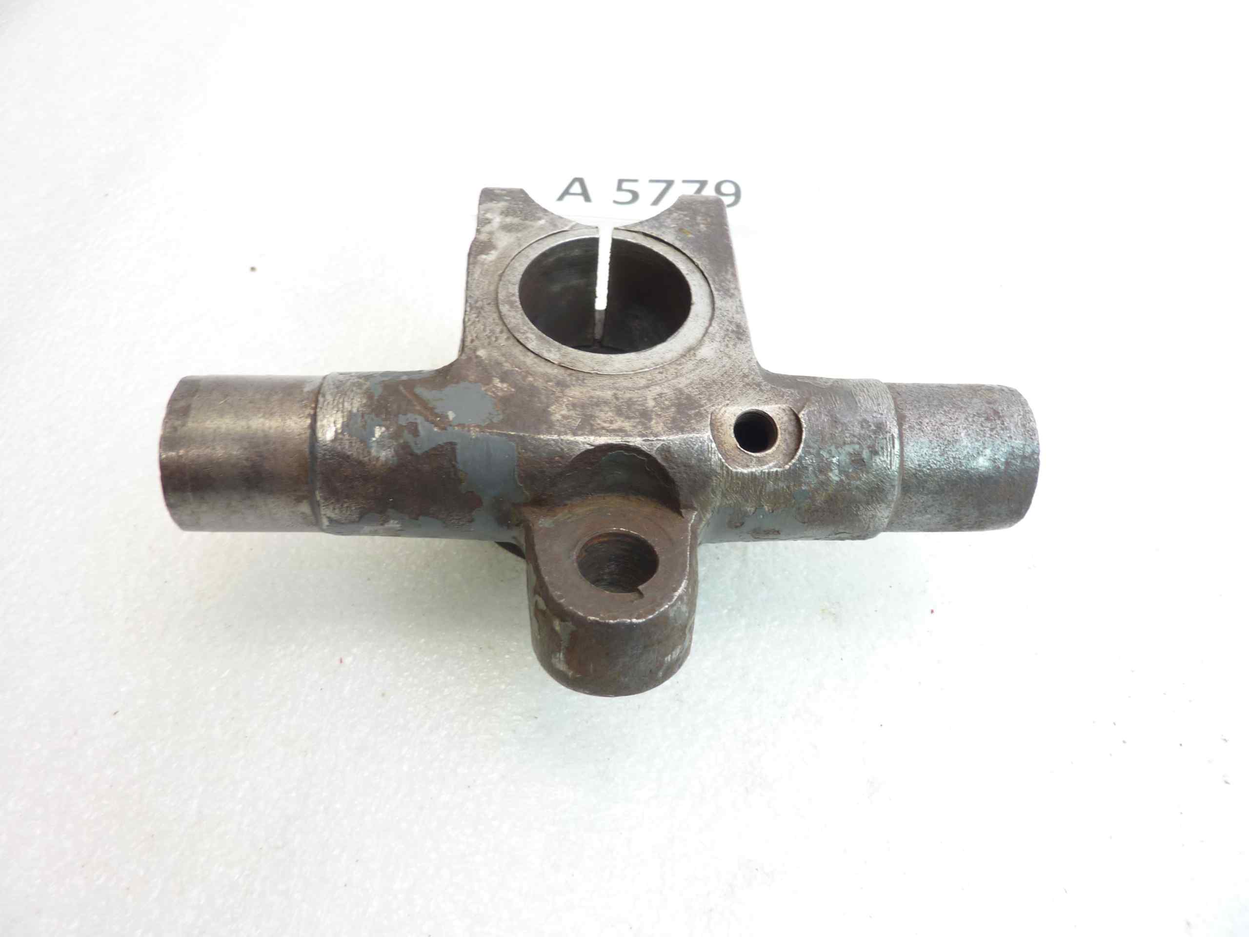 Base forcella testa sterzo Guzzi Ercole 500 cod 25512501 - immagine 4