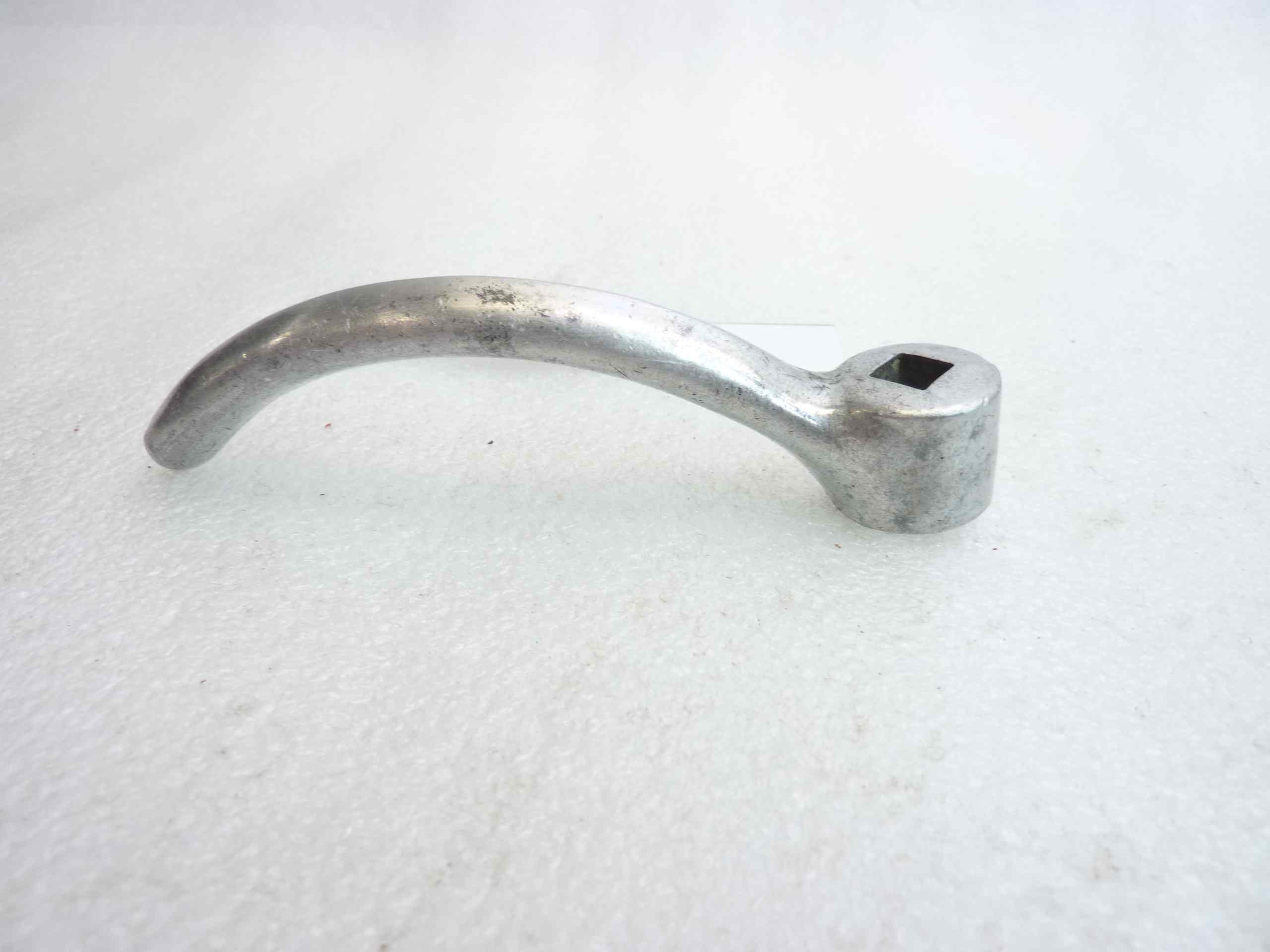 Maniglia interna portiera Fiat epoca lungh 12 cm foro quad 83 mm nuovo fondo di magazzino - immagine 2