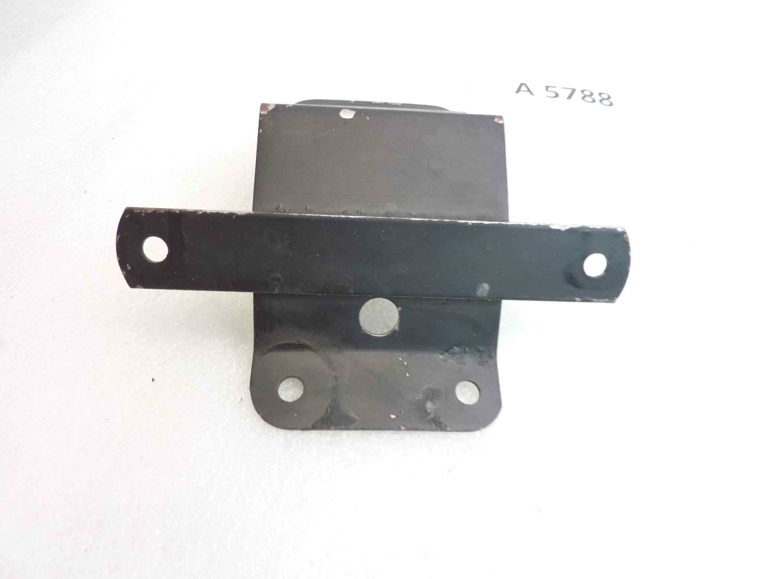 Staffa targa faro posteriore Guzzi Convert 1000 1976 - immagine 7