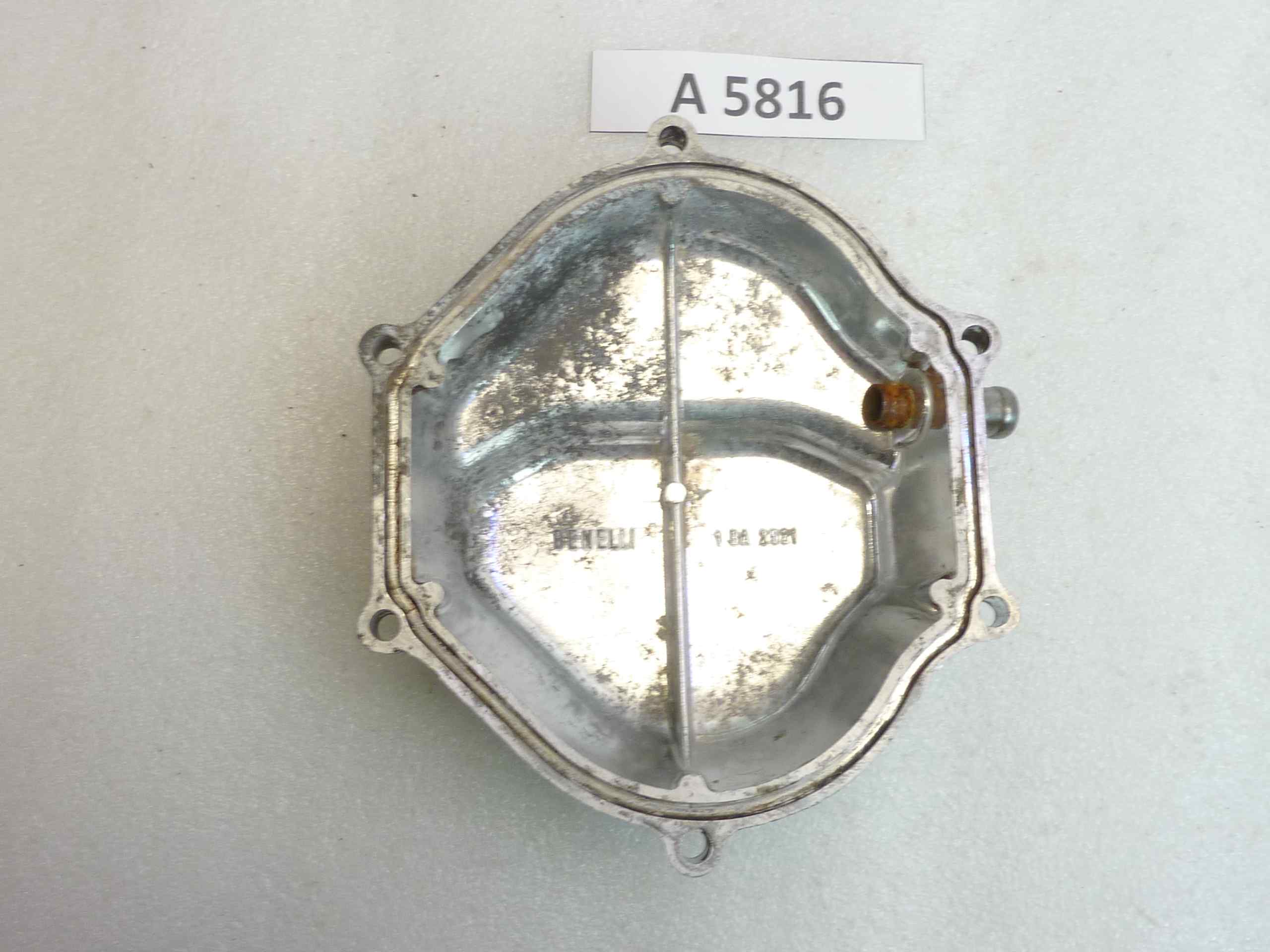 Coperchio valvole bilancieri punterie Benelli 500 1974 cod 1 BA 2521 - immagine 7