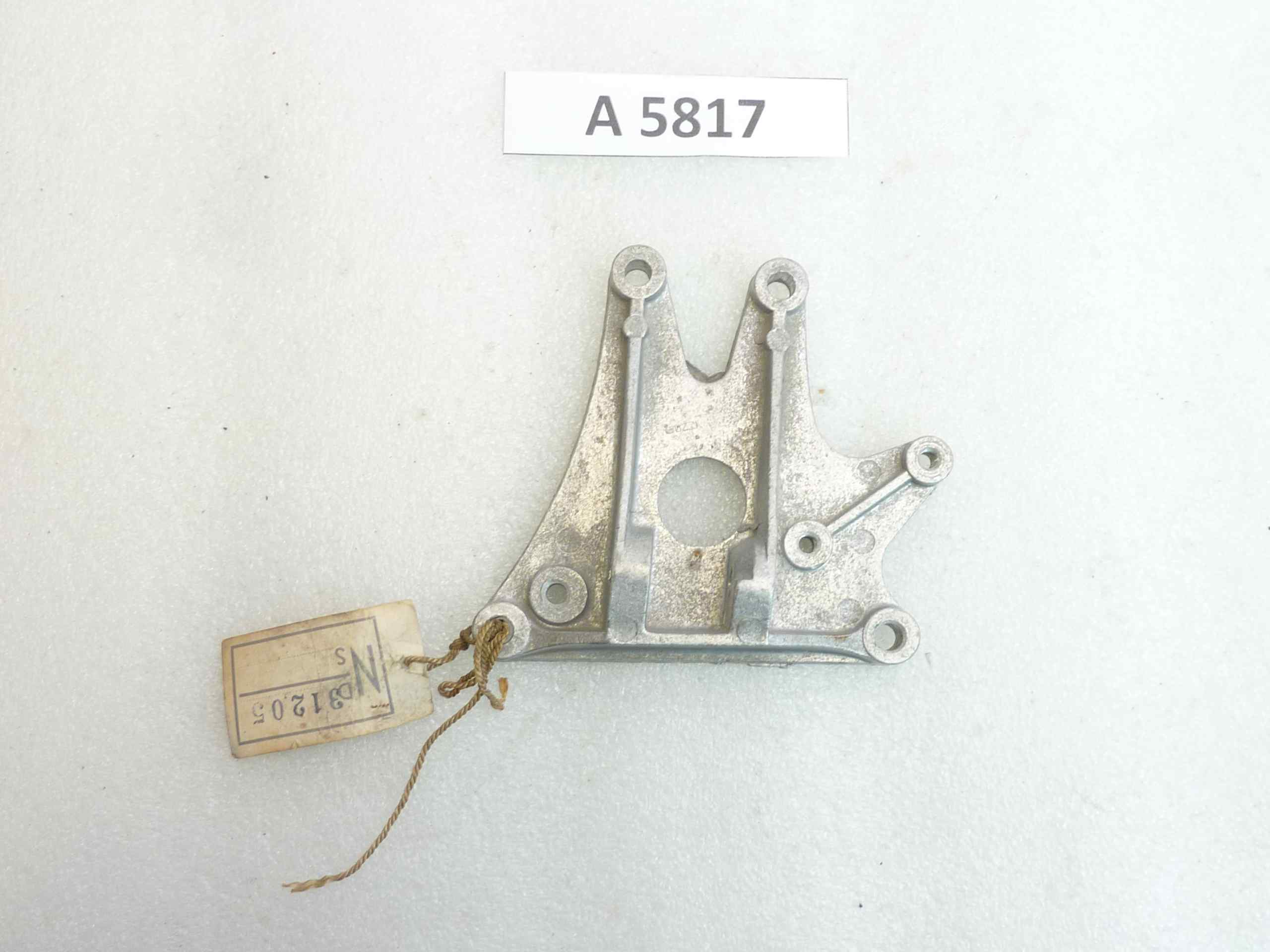 Carter staffa leva frizione motore Guzzi Lodola 235 Gran Turismo cod 31205 nuovo fondo di magazzino