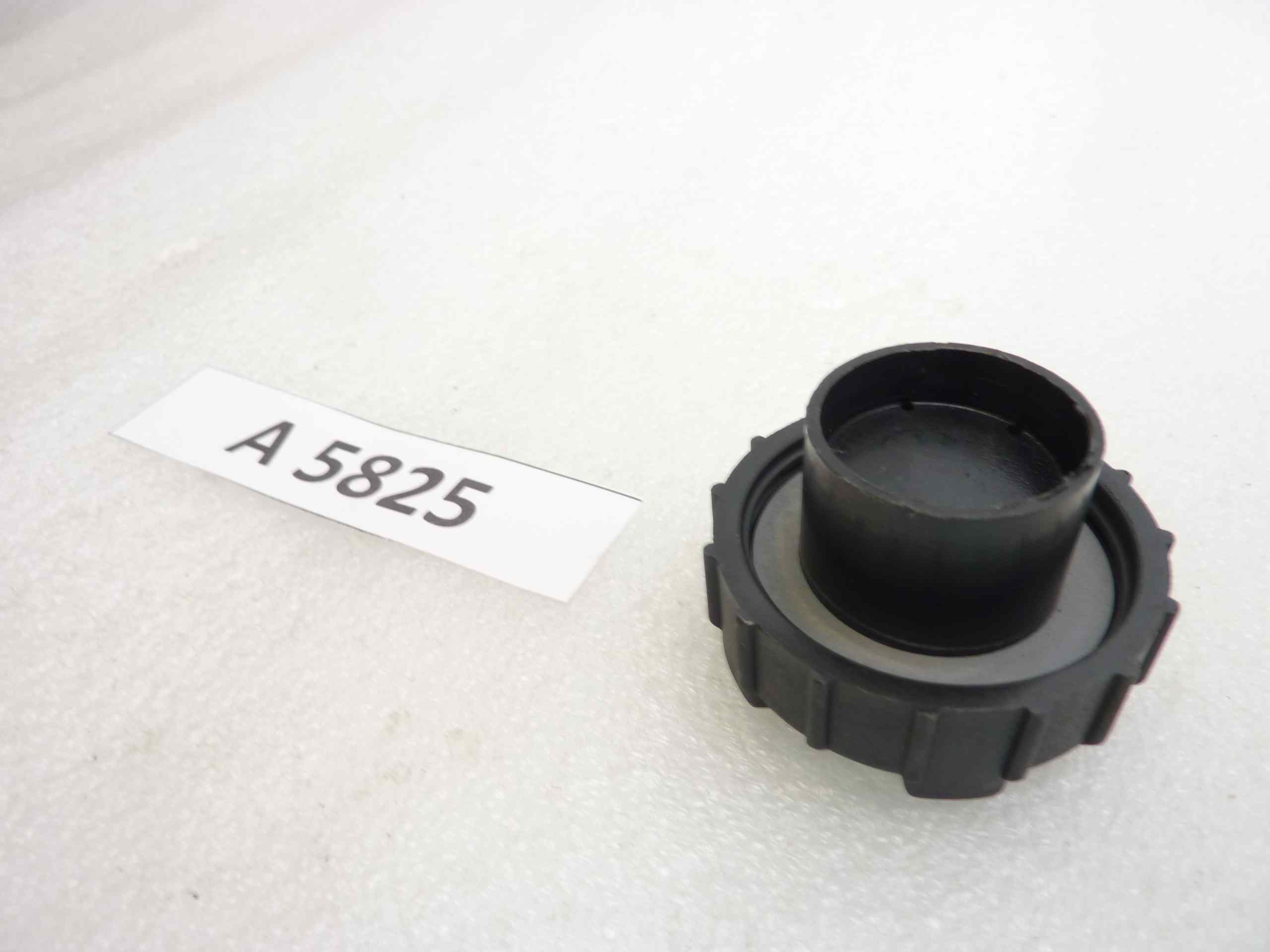 Tappo Malaguti F10 F12 F15 Grizzly nuovo fondo di magazzino - immagine 4