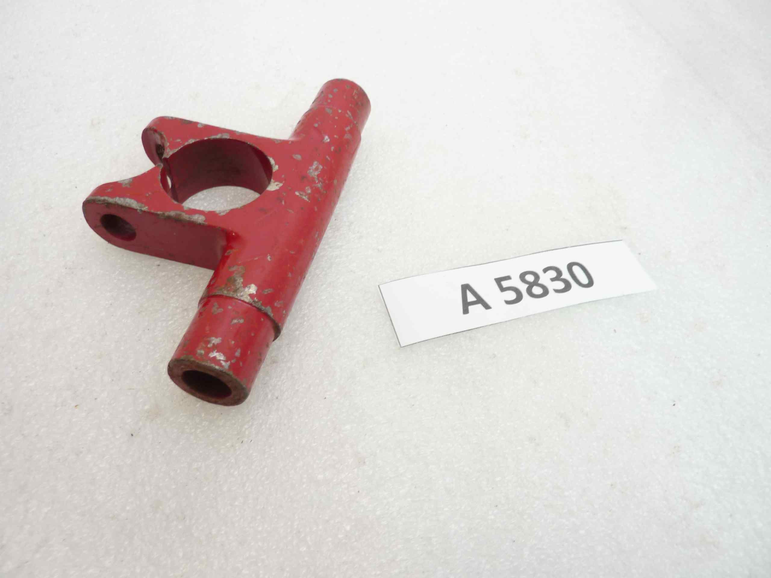 Parte superiore forcella ant Guzzi largh 120 mm diam 20 mm diamo foro 31 mm nuovo fondo di magazzino - immagine 3