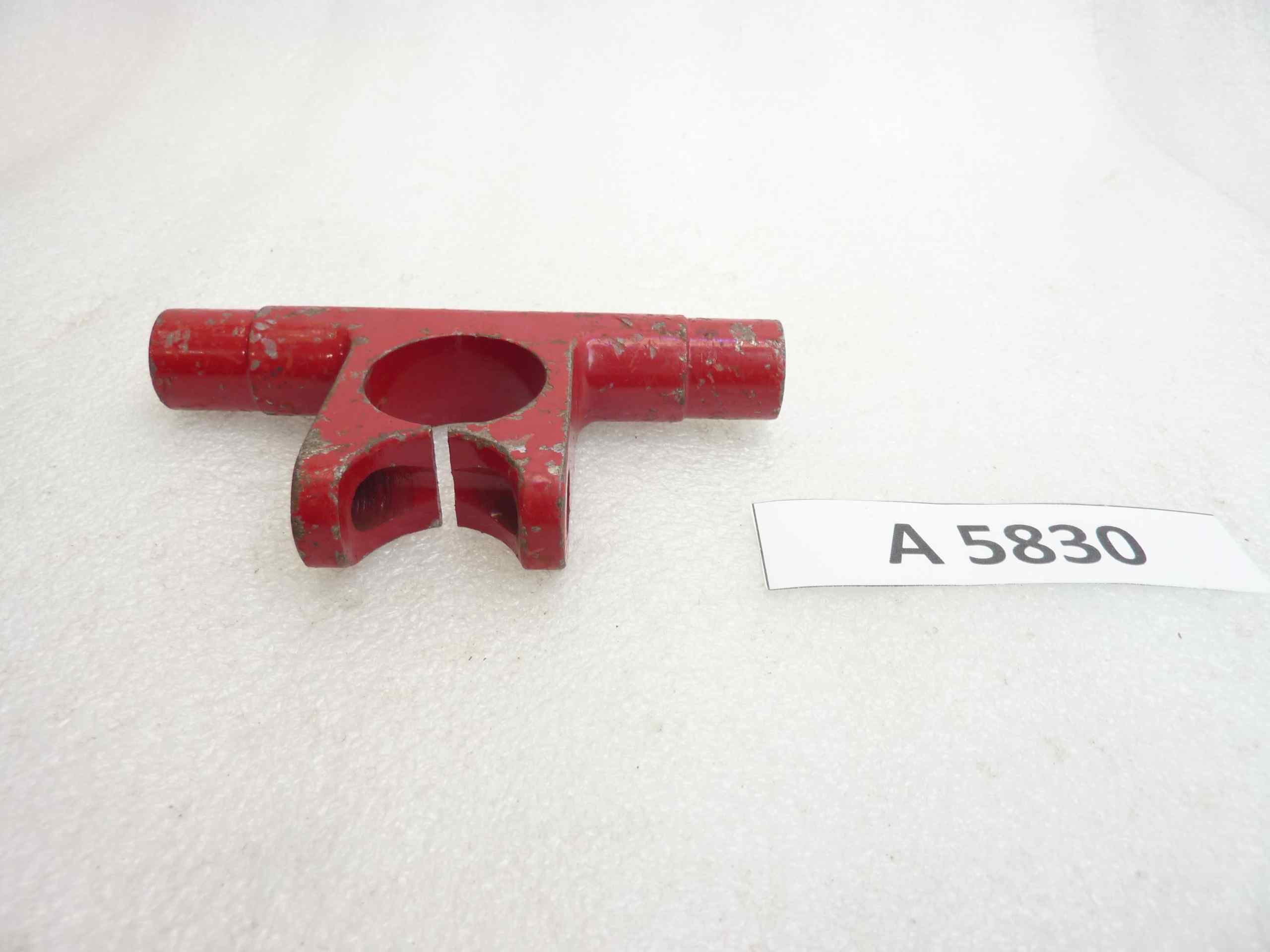 Parte superiore forcella ant Guzzi largh 120 mm diam 20 mm diamo foro 31 mm nuovo fondo di magazzino - immagine 4