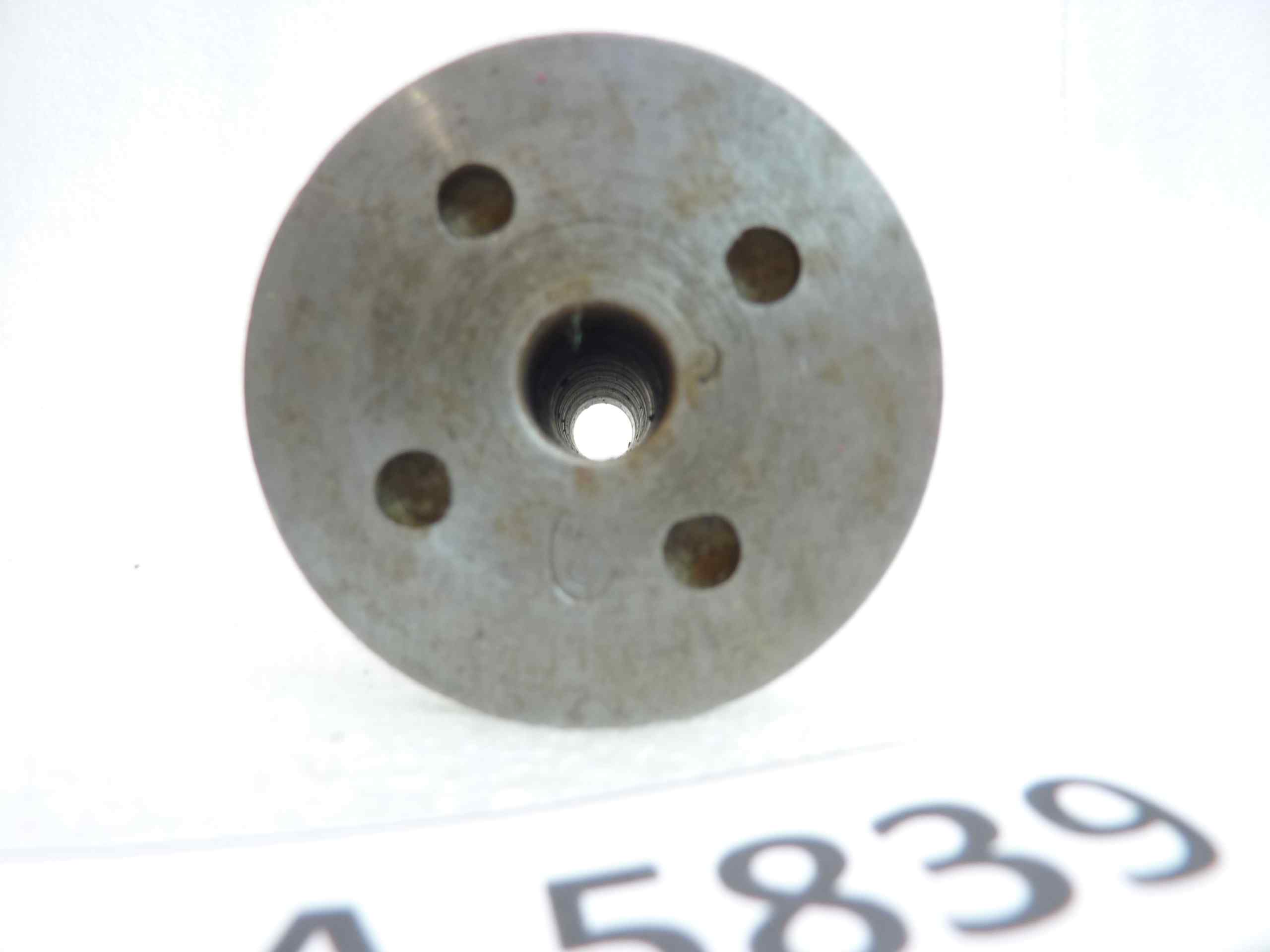Perno forato per ruota posteriore Gilera 500 cod M3708 nuovo fondo di magazzino - immagine 5