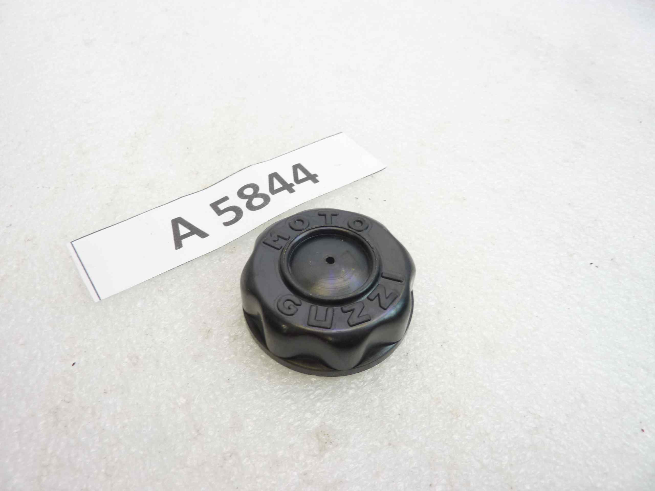 Tappo olio Guzzi diam est 40 mm int 26,6 mm nuovo fondo di magazzino - immagine 3