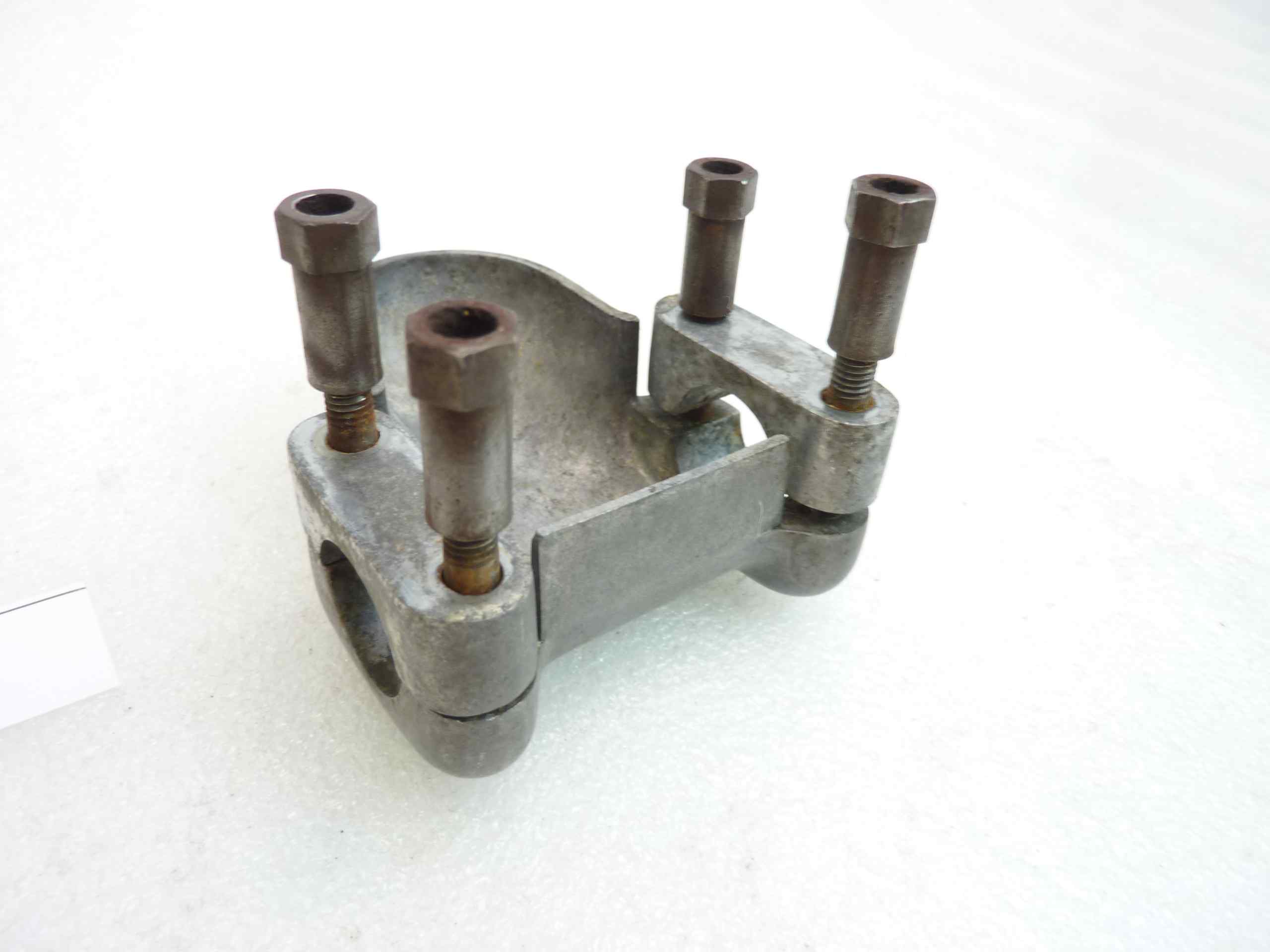 Riser cavallotto supporto manubrio Guzzi Stornello 125 - immagine 4