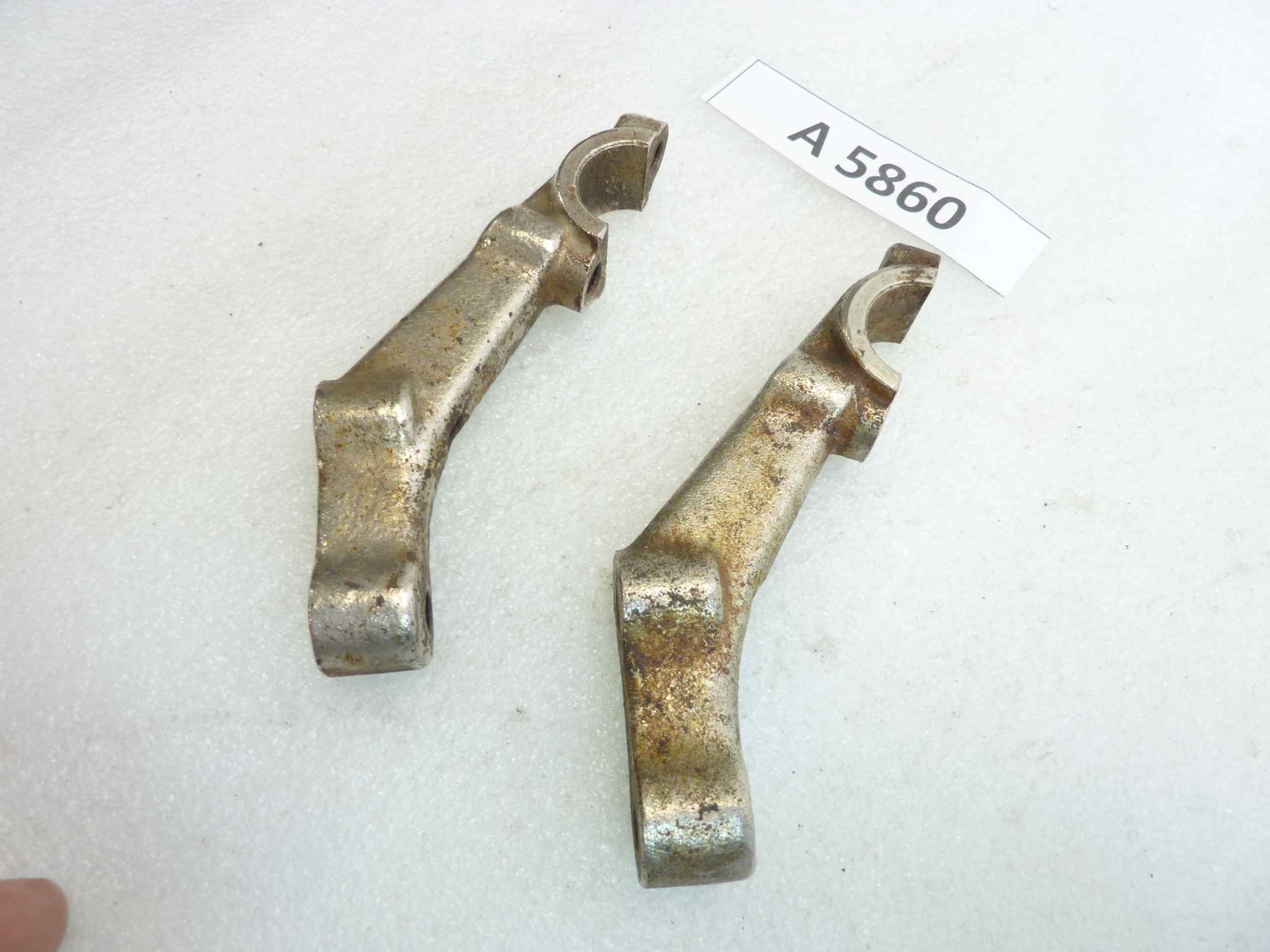 Staffe morsetti fissaggio manubrio 850 GT -GT CALIFORNIA-V7 SPECIAL-V700 cod 12500240 - immagine 3