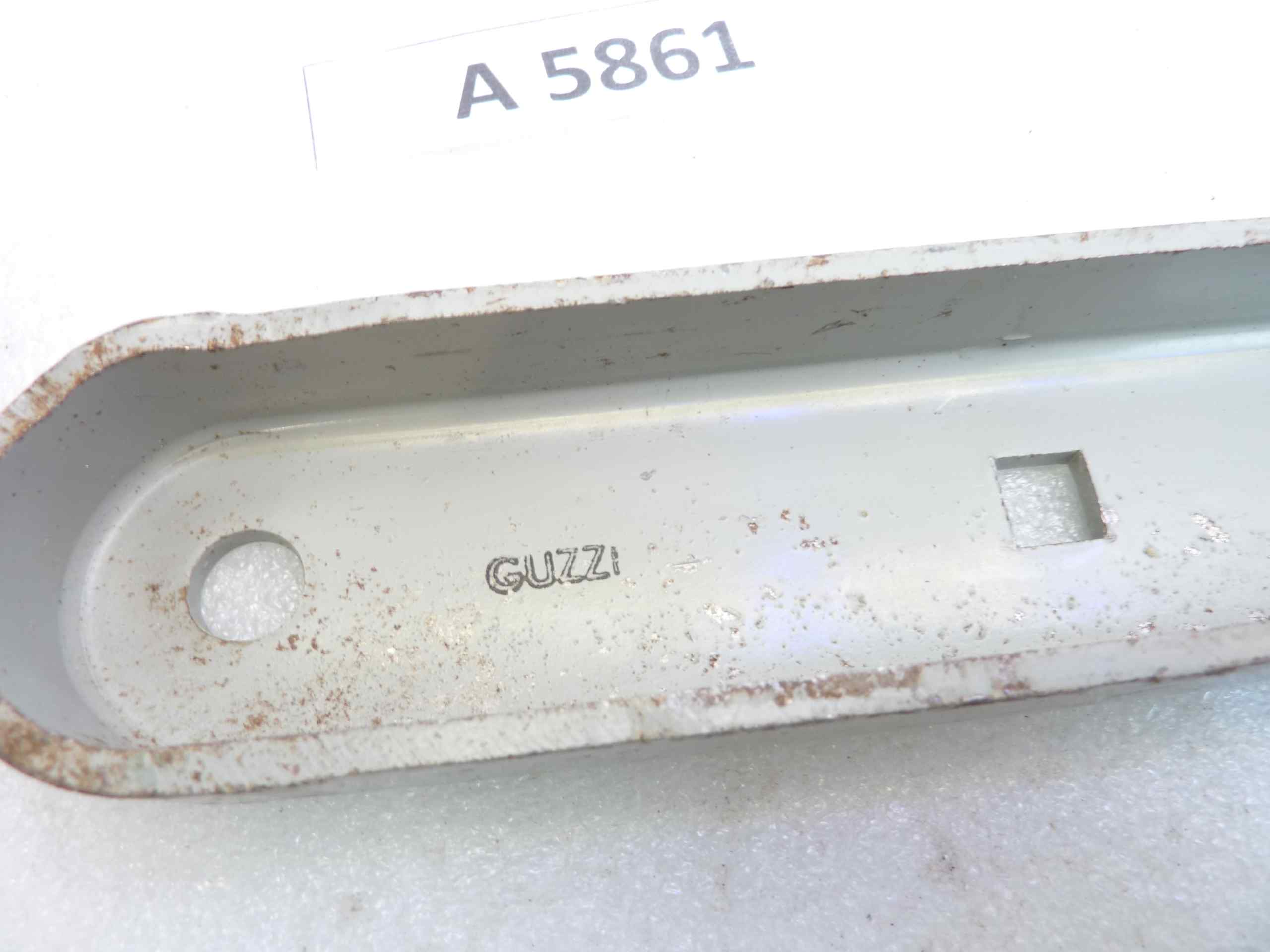 Piastra traverso superiore forcella Guzzi dim 233 x 43 nuovo fondo di magazzino - immagine 4