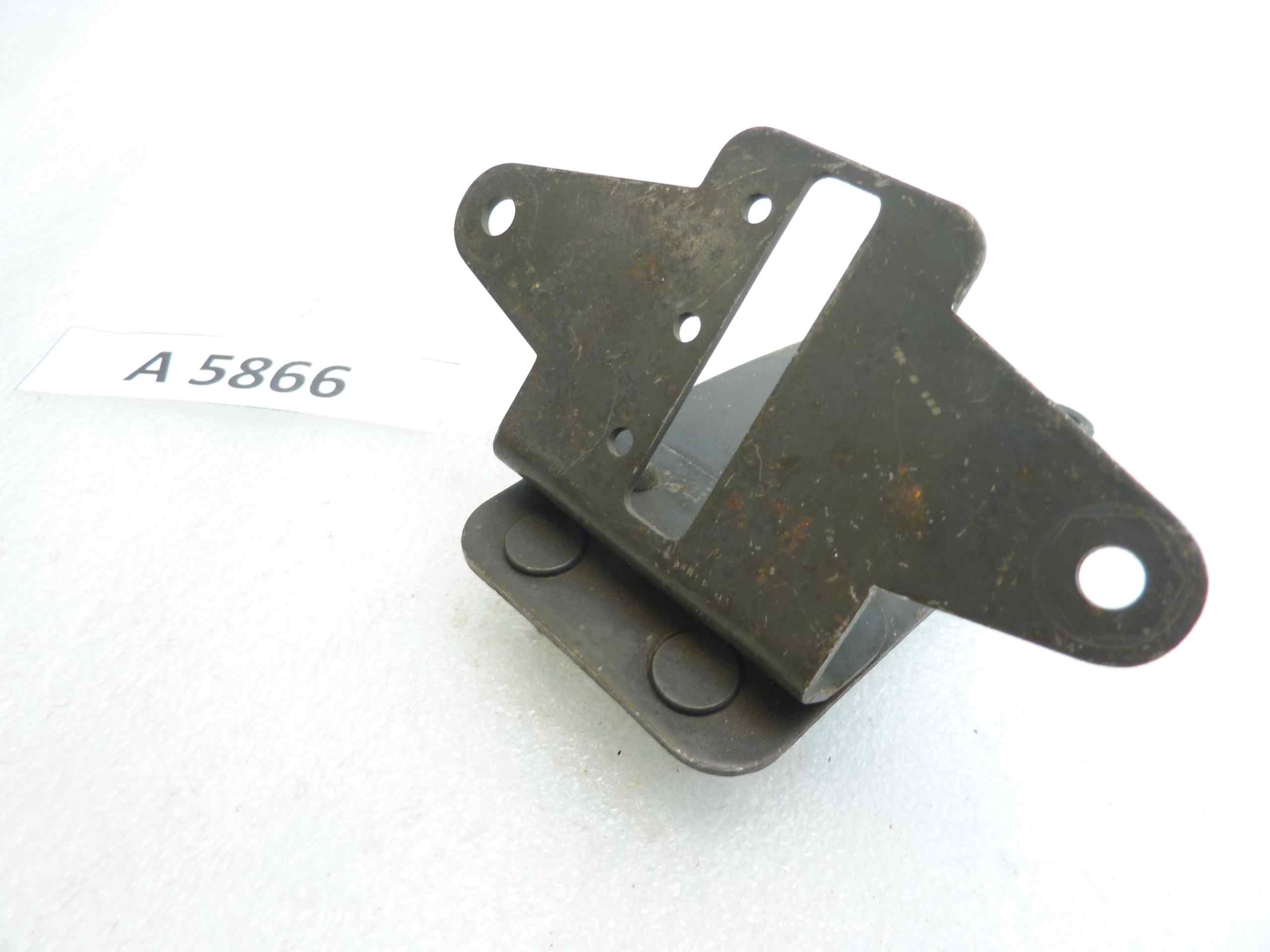 Staffa fanalino Guzzi V35 - immagine 2