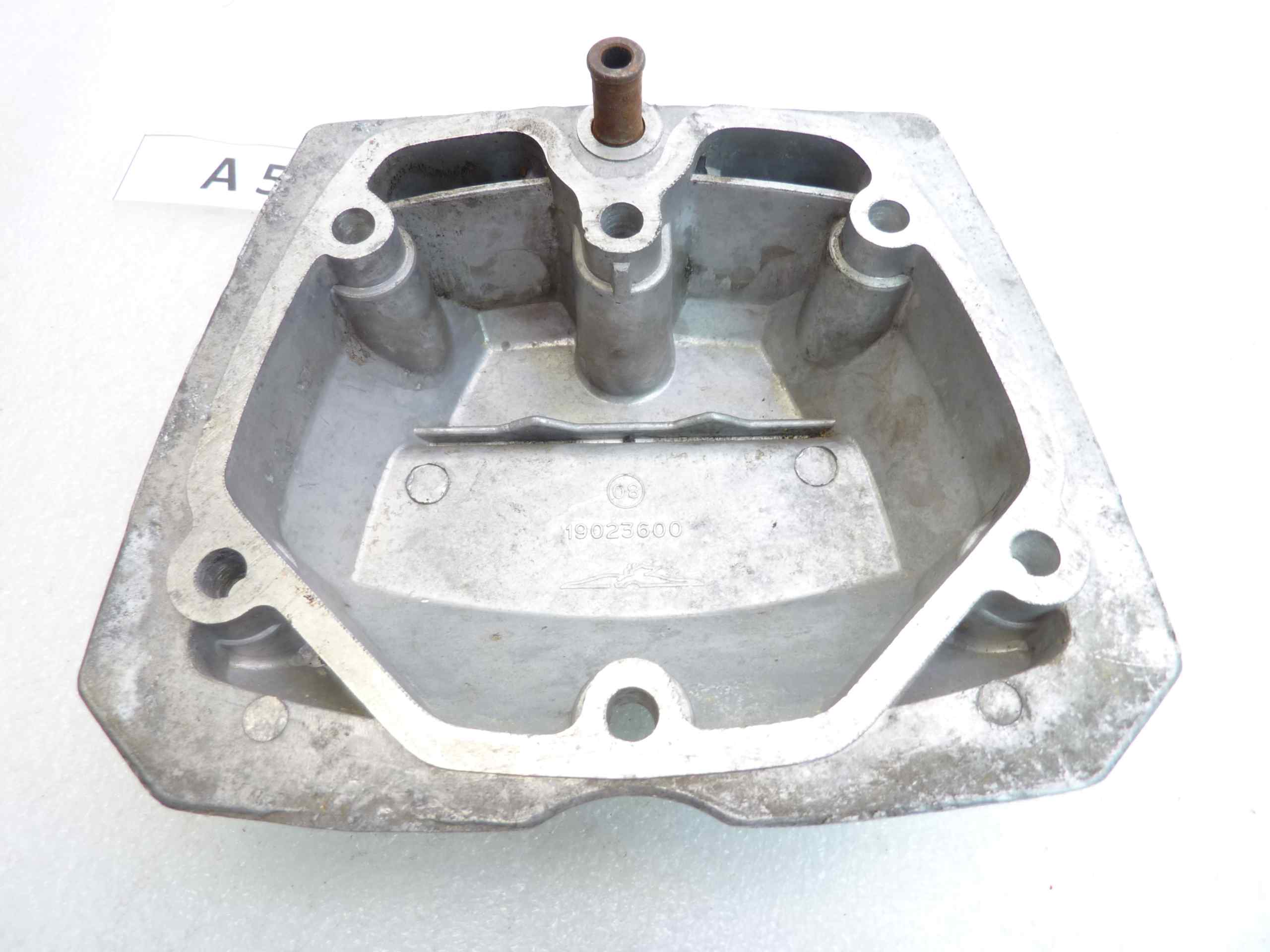 Coperchio valvole cromato Guzzi V35 V50 cod 19023600 - immagine 4