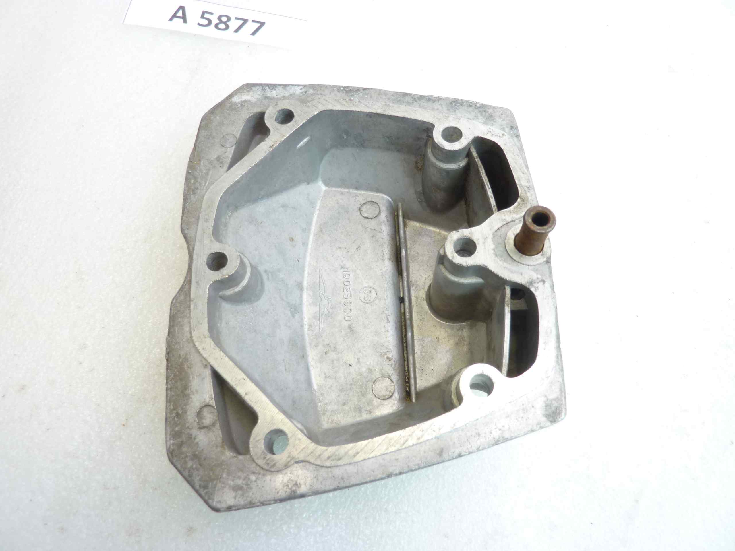 Coperchio valvole cromato Guzzi V35 V50 cod 19023600 - immagine 6