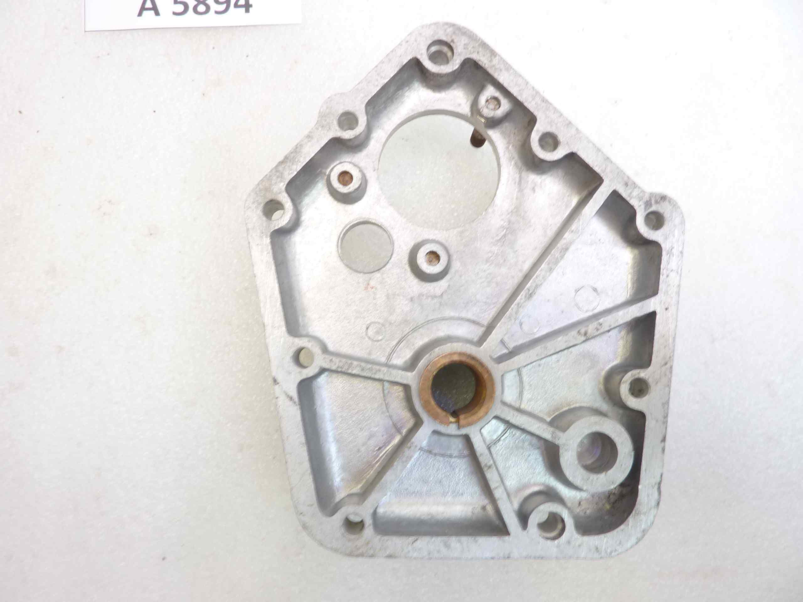 Coperchio carter Guzzi Motocarro Ercole 500 motore lato distribuzione cod 25001301 NUOVO fondo di magazzino - immagine 5