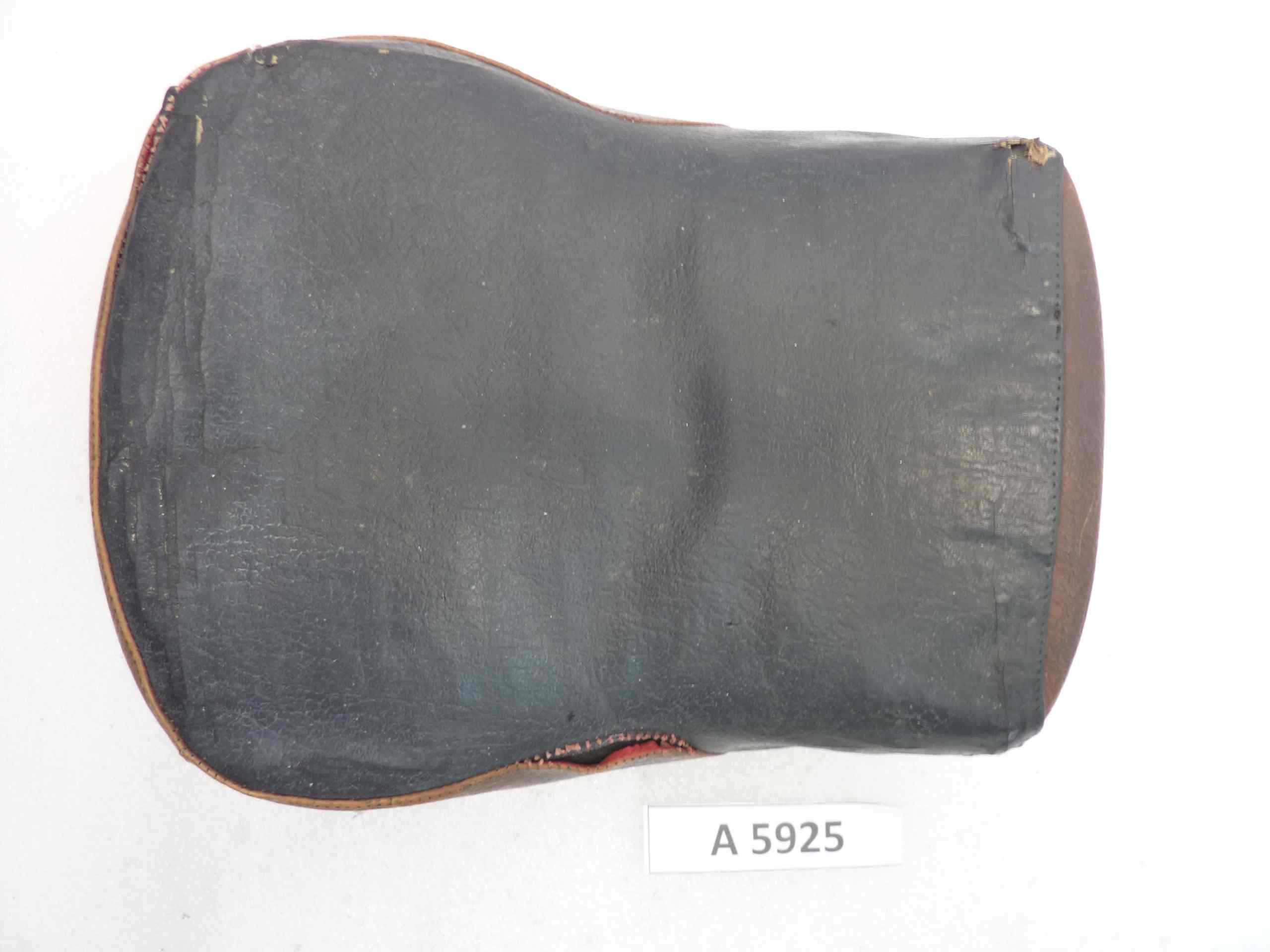 Sella cuscino Moto epoca posteriore passeggero dim 27 x 20 cm - immagine 3