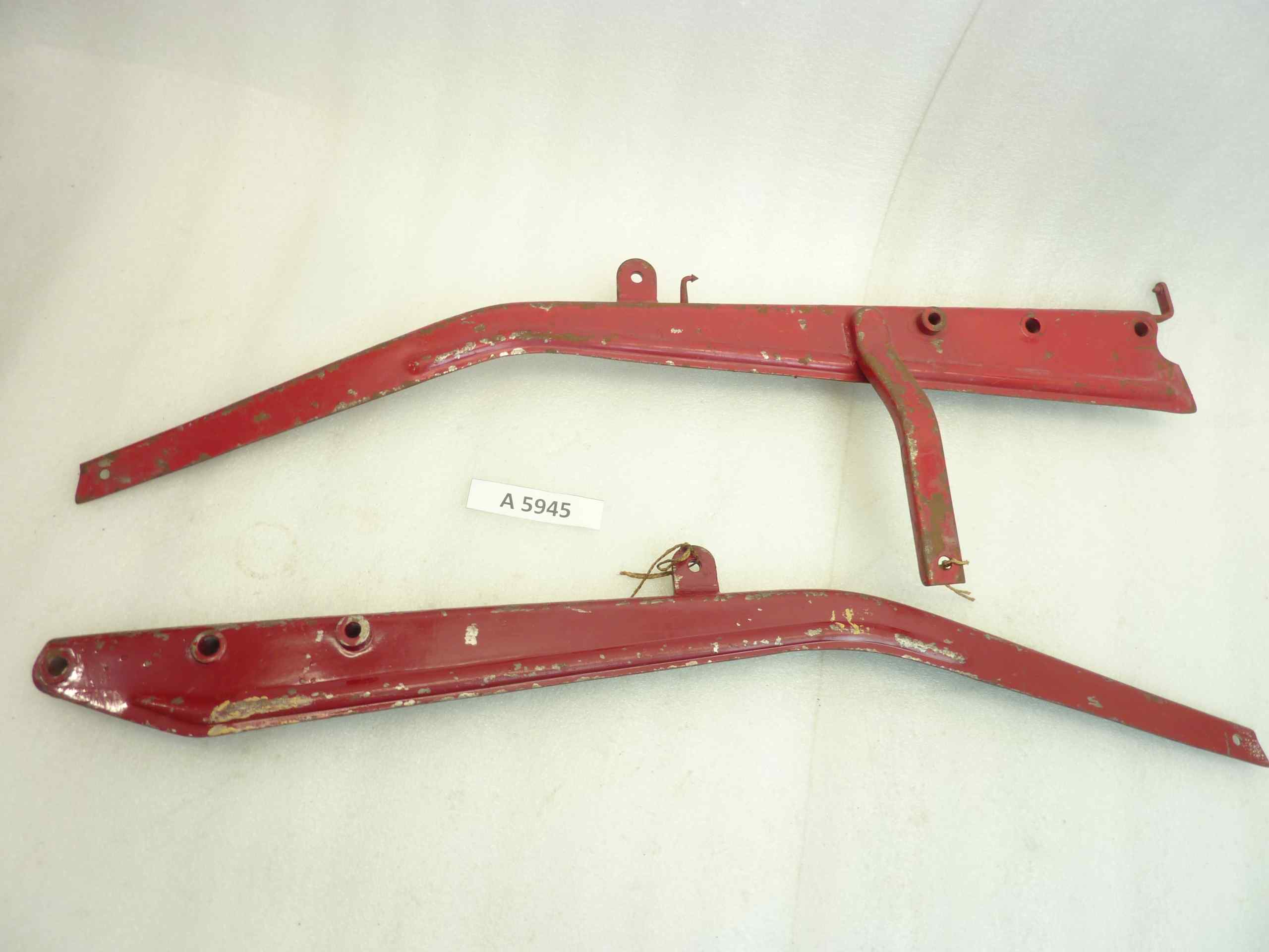 Bracci fissi post Guzzi Airone 250 cod T16313 T16314 NUOVO fondo di magazzino - immagine 2