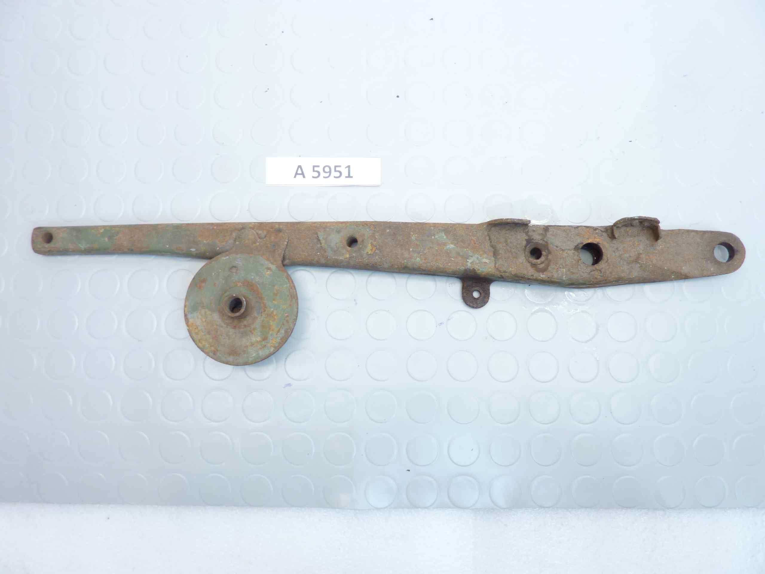 Braccio fisso post Guzzi Alce Superalce destro cod T9512