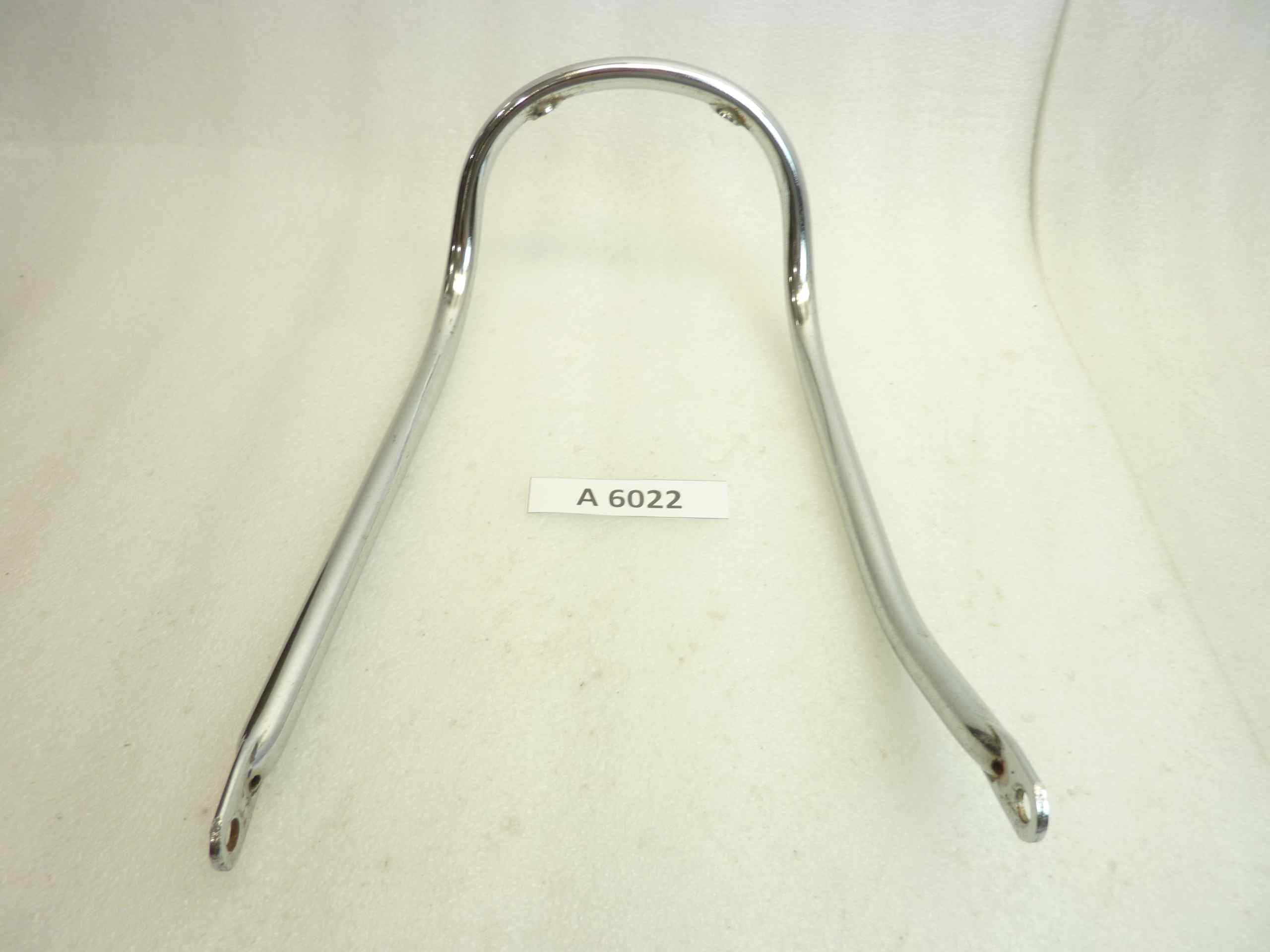 Staffa parafango Guzzi V7 Special 850 GT California cod 12435700 anteriore da raddrizzare - vedi foto - immagine 3