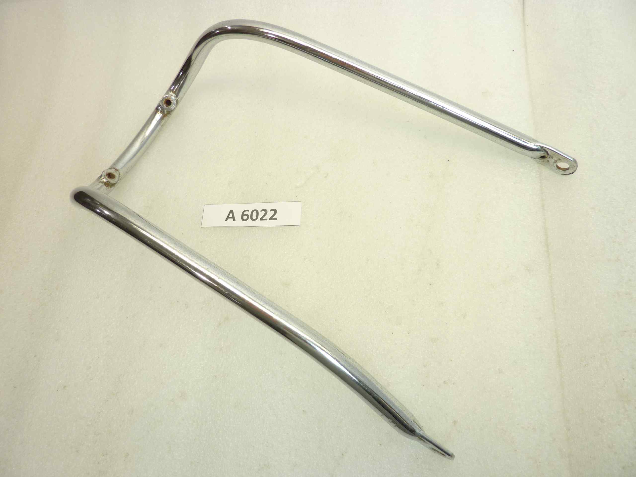 Staffa parafango Guzzi V7 Special 850 GT California cod 12435700 anteriore da raddrizzare - vedi foto - immagine 6