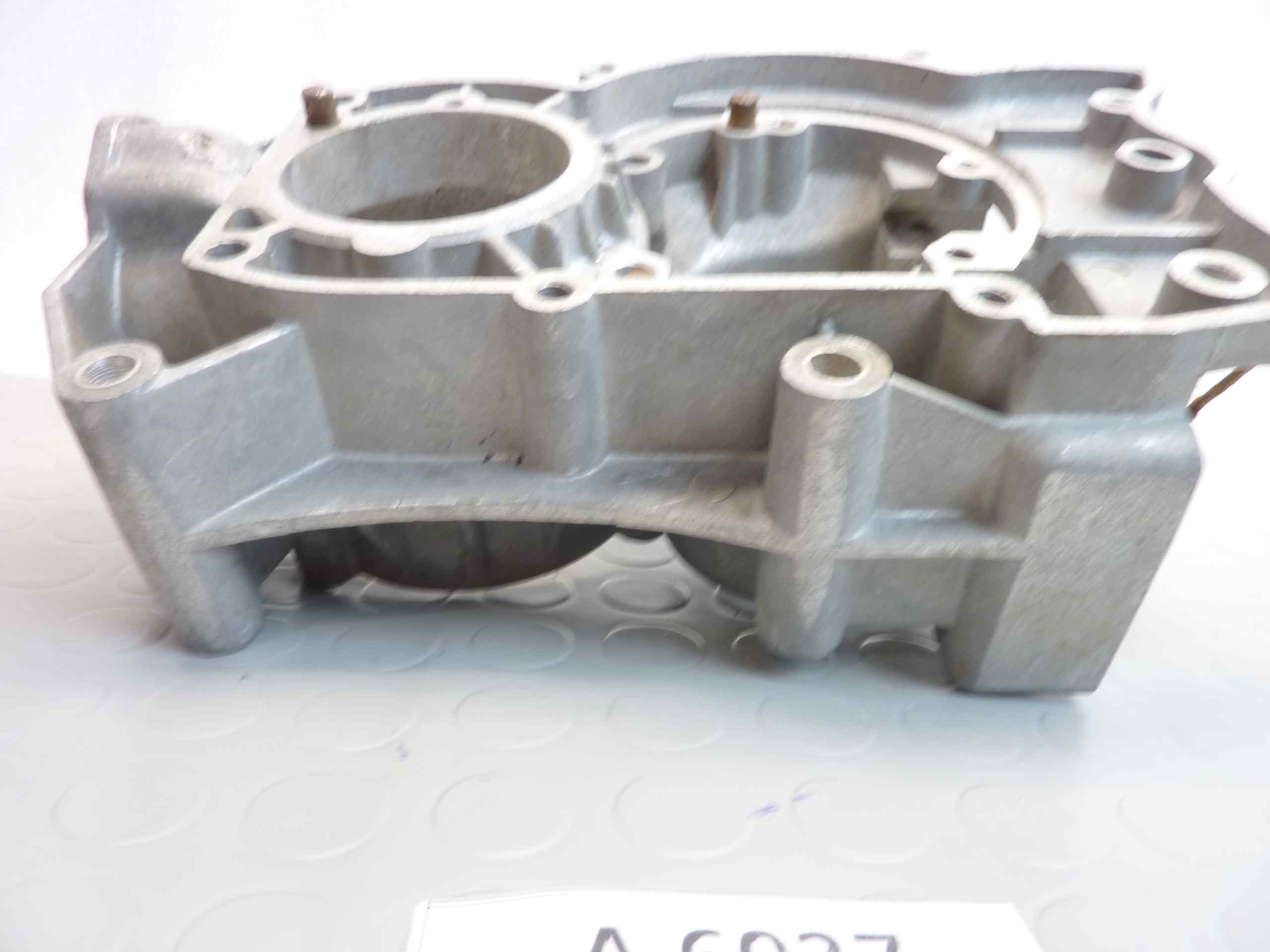Carter basamento motore Guzzi Zigolo 110 cod 23020 NUOVO fondo di magazzino - immagine 5