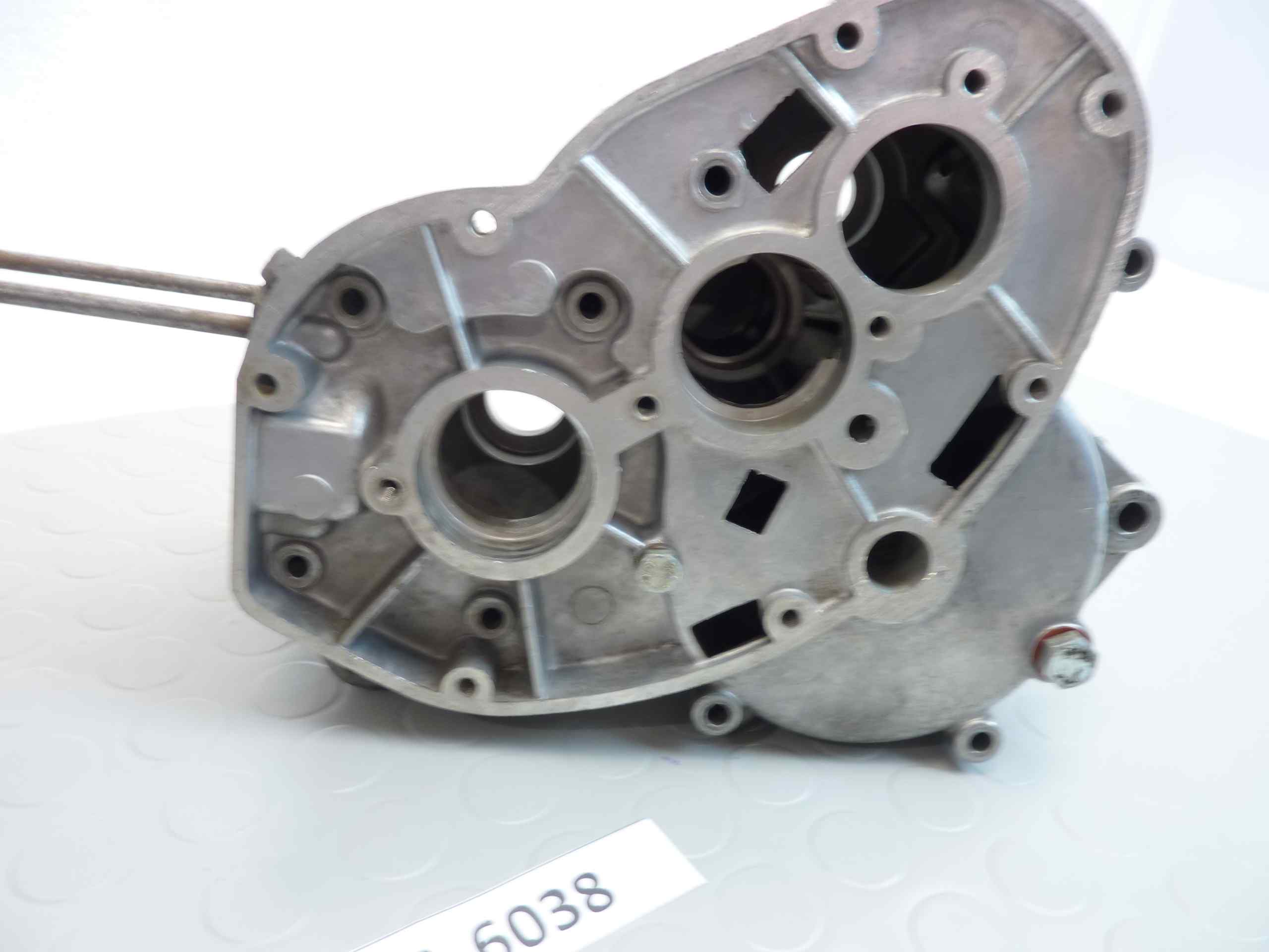 Carter basamento motore Guzzi Dingo cod 43000125 - immagine 2