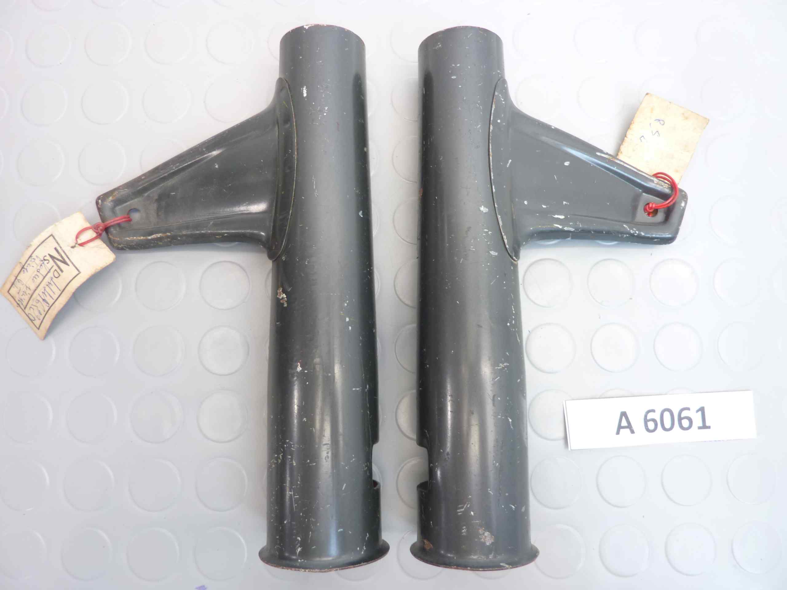 Staffe faro Guzzi Dingo Gran Turismo cod 41496120 41496220 foderi forcella NUOVO fondo di magazzino - immagine 4