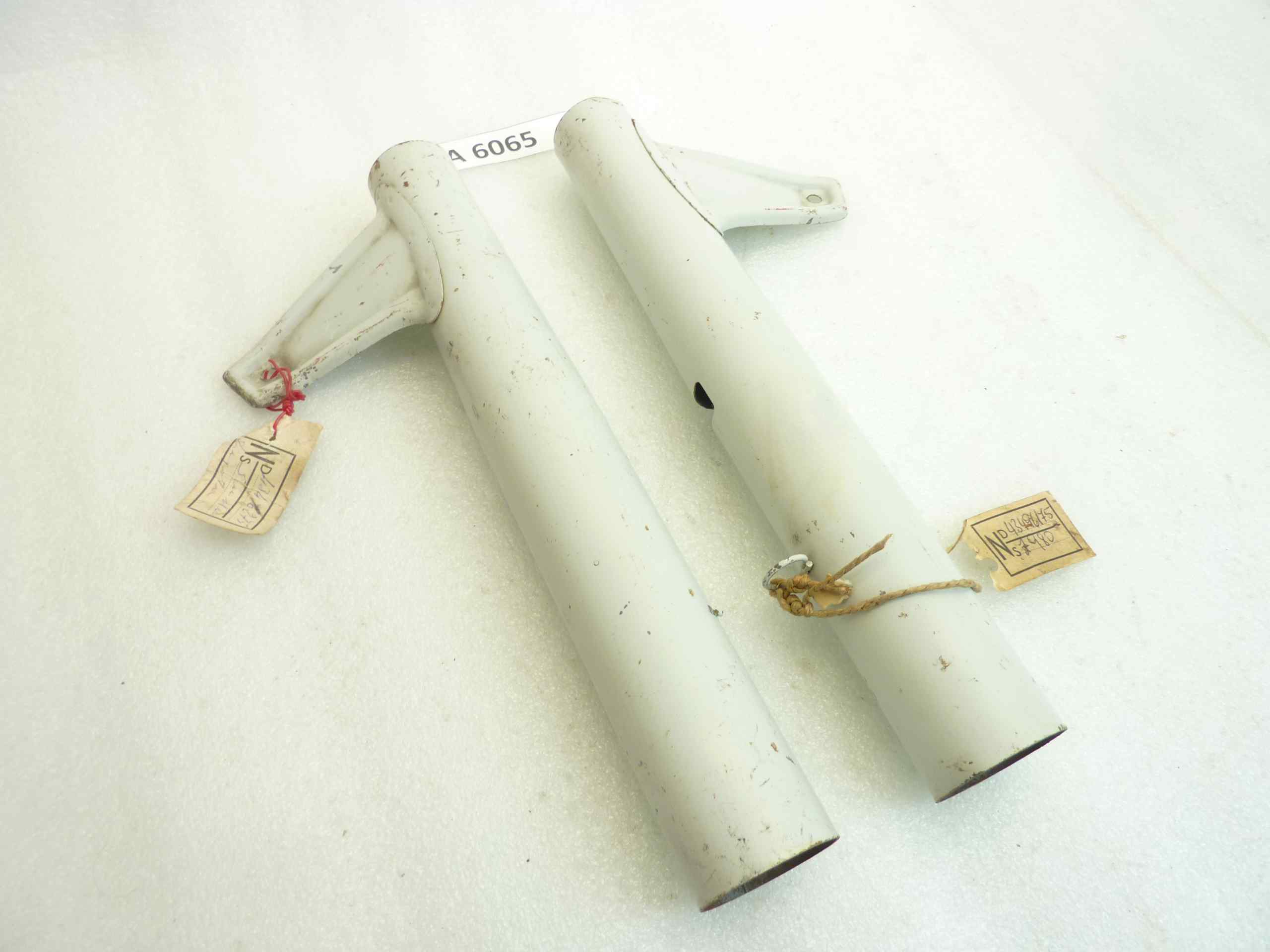 Staffe faro Guzzi Dingo Cross 1966 foderi forcella NUOVO fondo di magazzino - immagine 2
