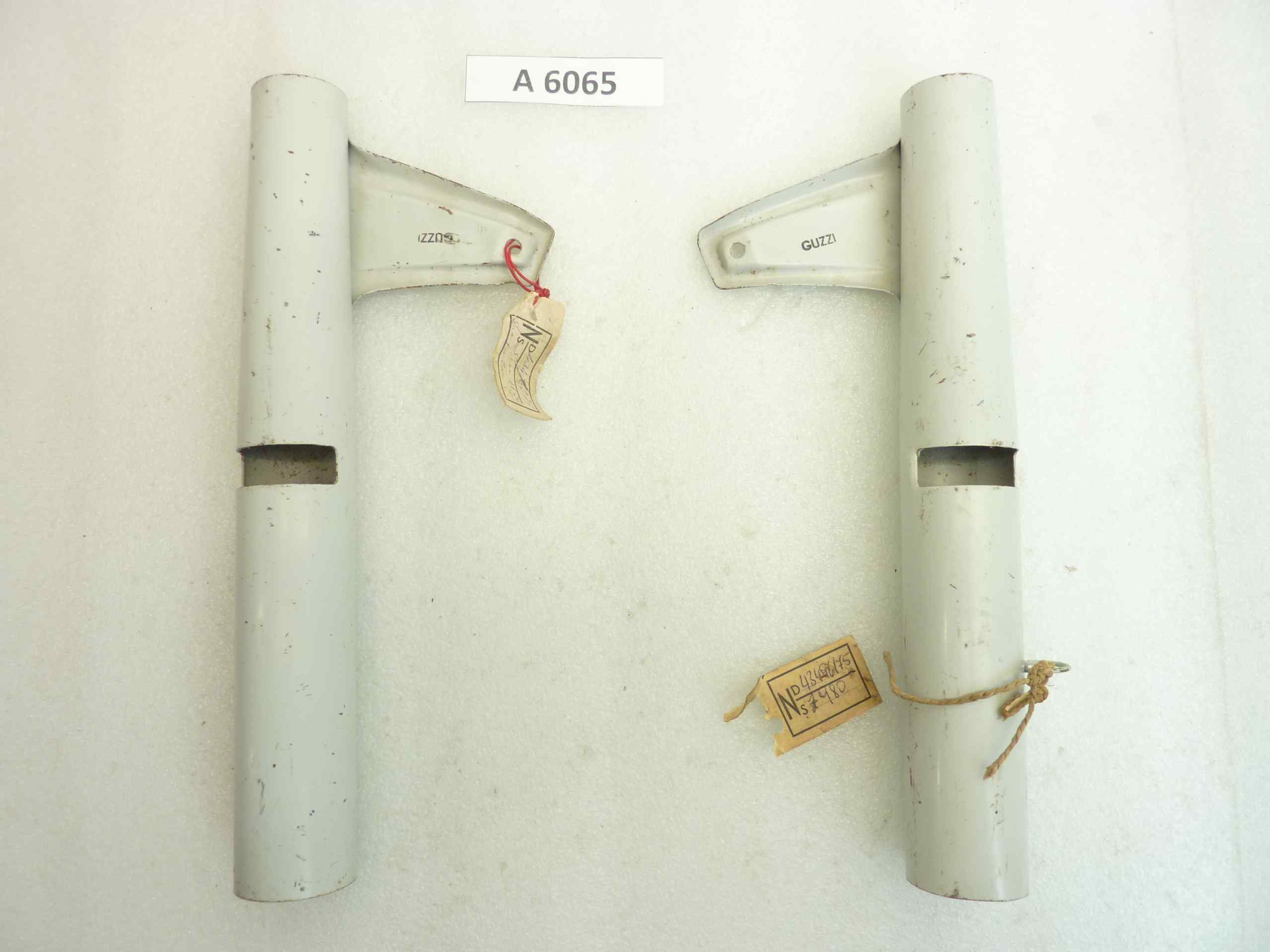 Staffe faro Guzzi Dingo Cross 1966 foderi forcella NUOVO fondo di magazzino - immagine 7
