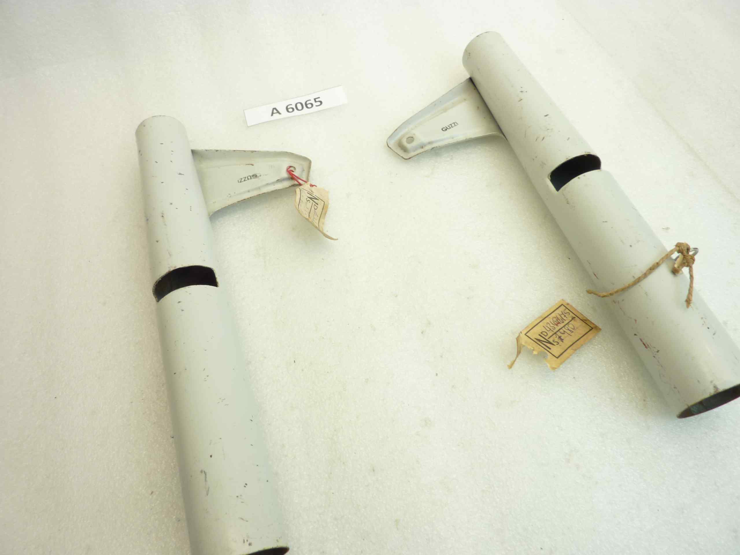 Staffe faro Guzzi Dingo Cross 1966 foderi forcella NUOVO fondo di magazzino - immagine 8