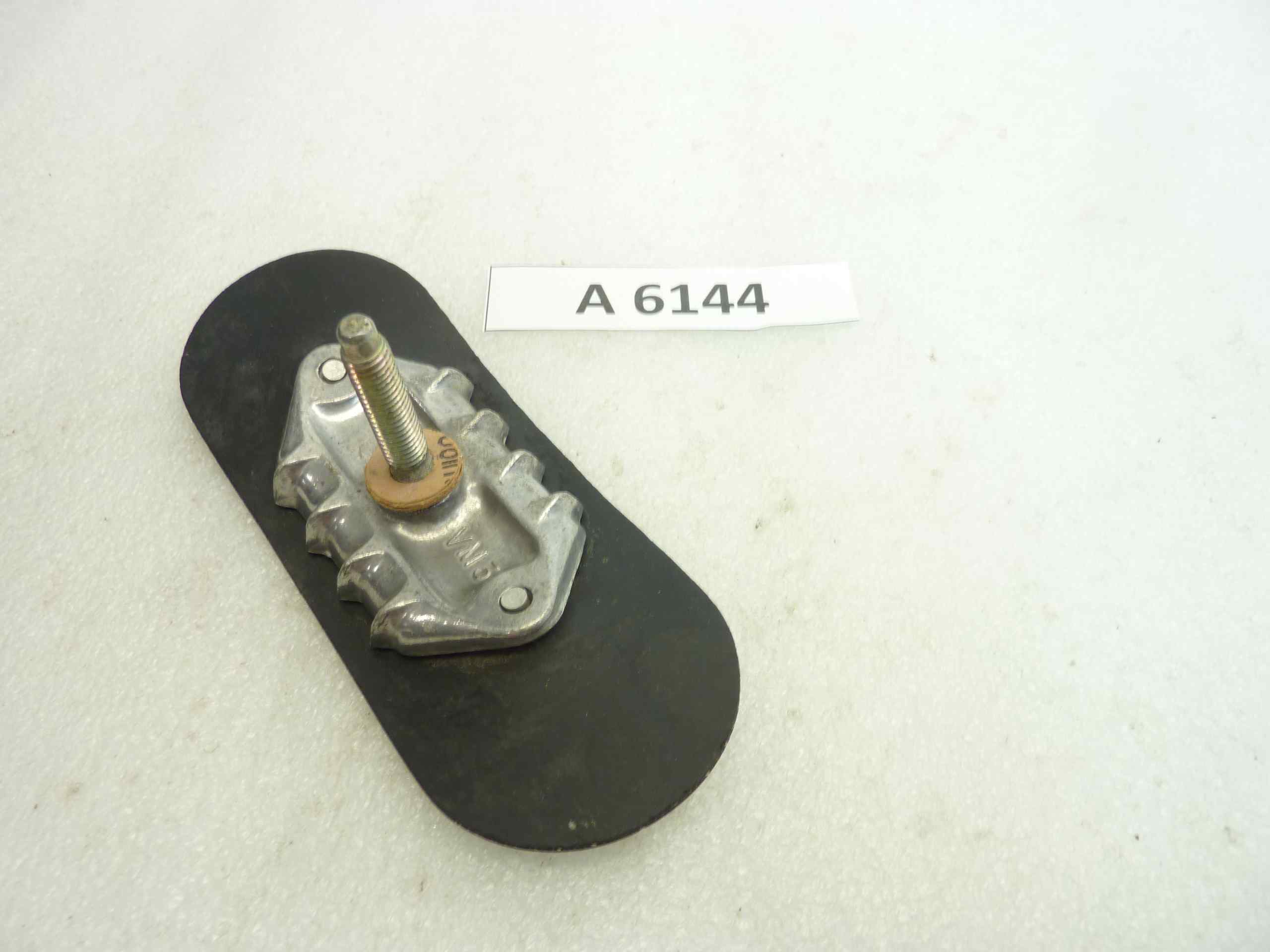Ferma copertone moto epoca dim 15,5 x 5,7 cm NUOVO fondo di magazzino vedi foto leggi descrizione