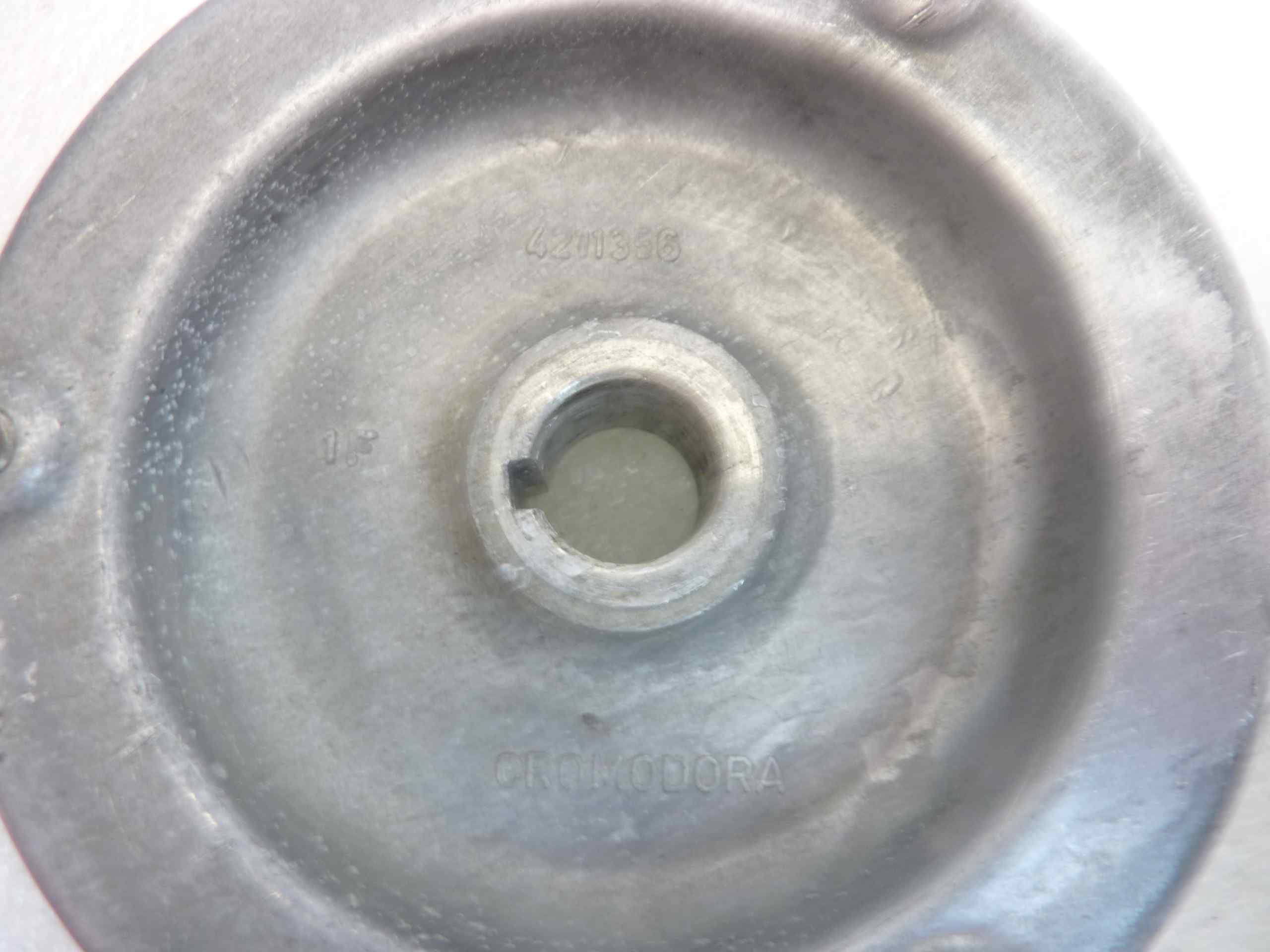 Coperchio pompa acqua Fiat 600 D E 850 cod 4211356 - immagine 6