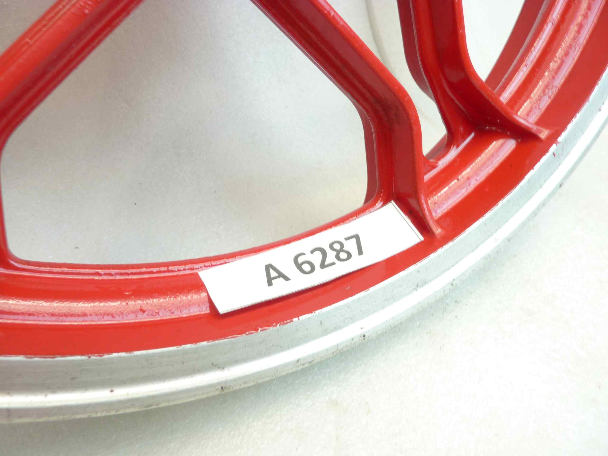 Ruota cerchio Guzzi 850 Le Mans anteriore 2,15 x 18 - immagine 2