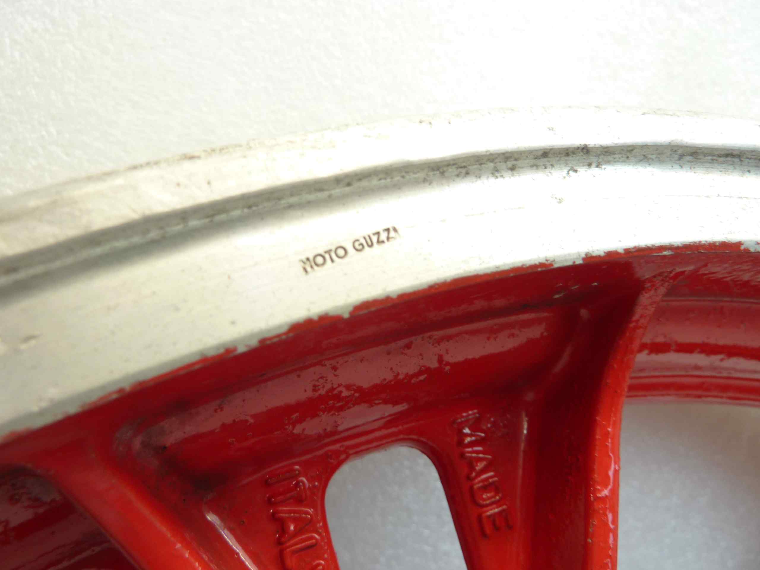 Ruota cerchio Guzzi 850 Le Mans anteriore 2,15 x 18 - immagine 4
