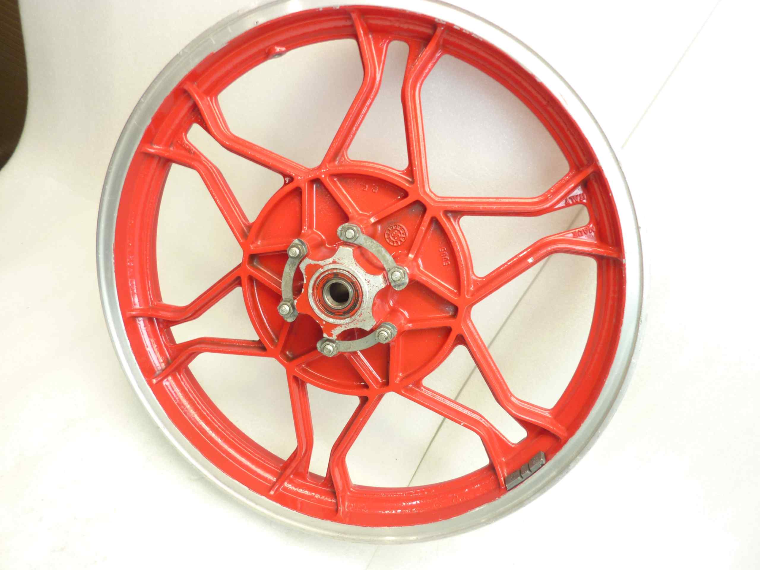 Ruota cerchio Guzzi 850 Le Mans anteriore 2,15 x 18 - immagine 13