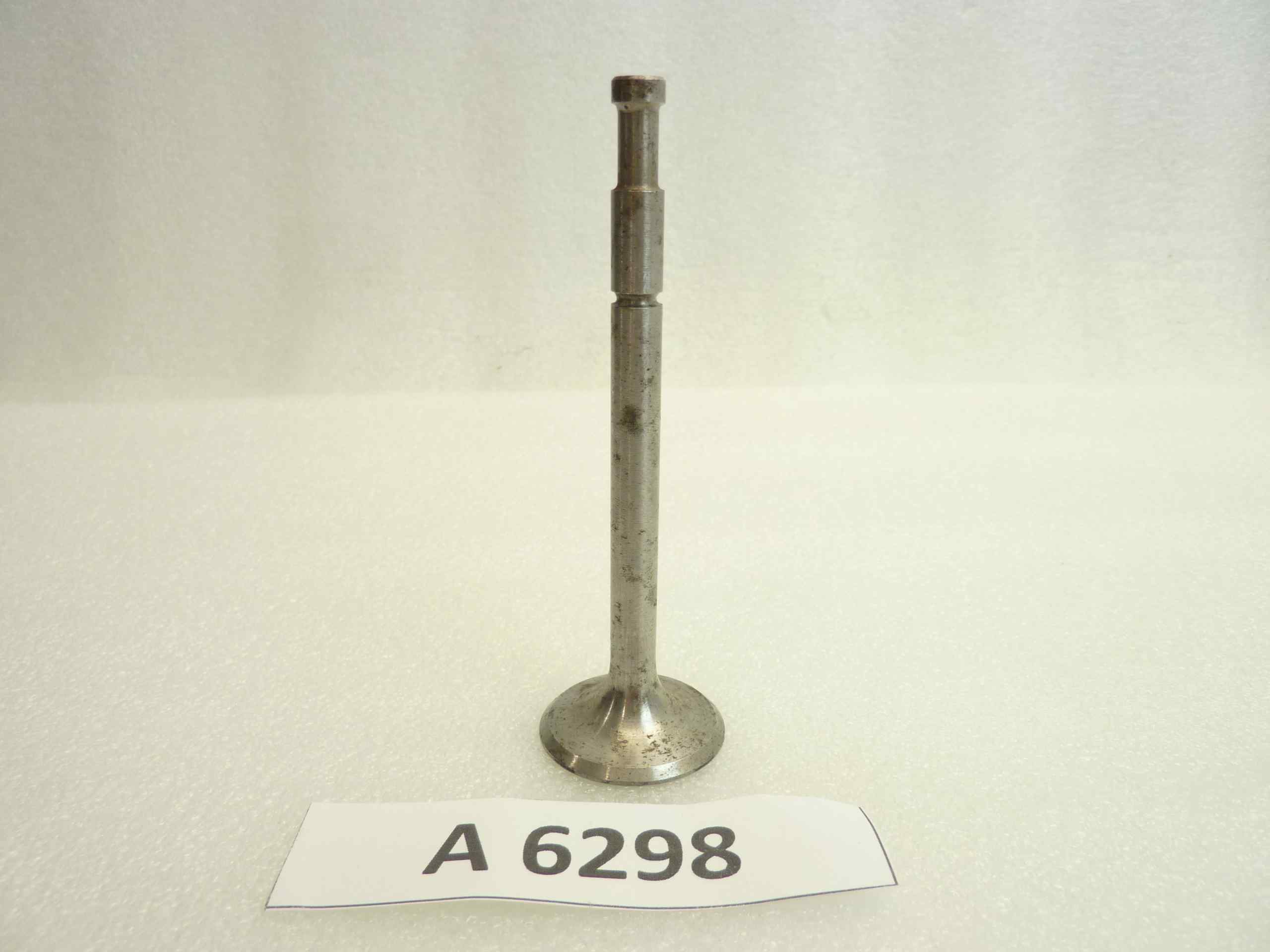Valvola testa diam 33 mm - stelo diam 8 mm- lungh. Tot. 108 mm aspirazione o scarico nuovo fondo di magazzino