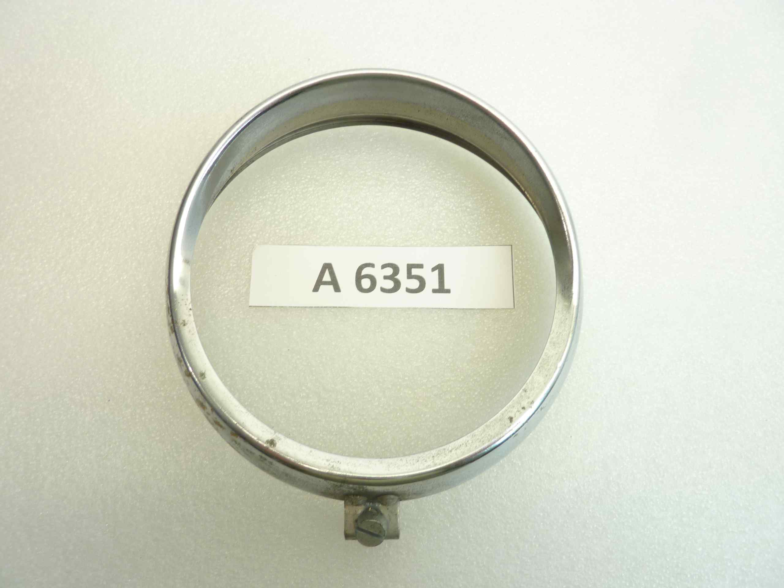 Ghiera faro BM cod 105 3262 diam vetro 105 mm - diam est 124 mm moto auto epoca