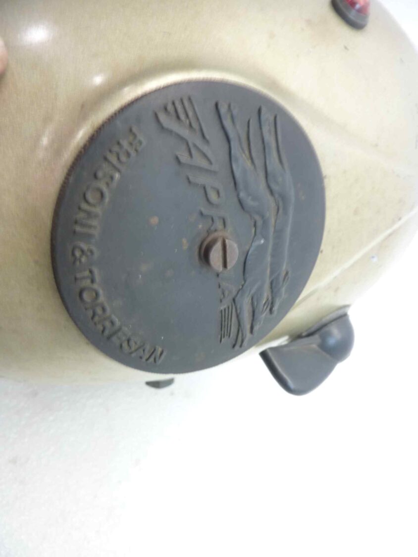Faro fanale Aprilia Cev 130 IGM 1408 PMX 130461660 completo vetro da incollare moto epoca - immagine 10