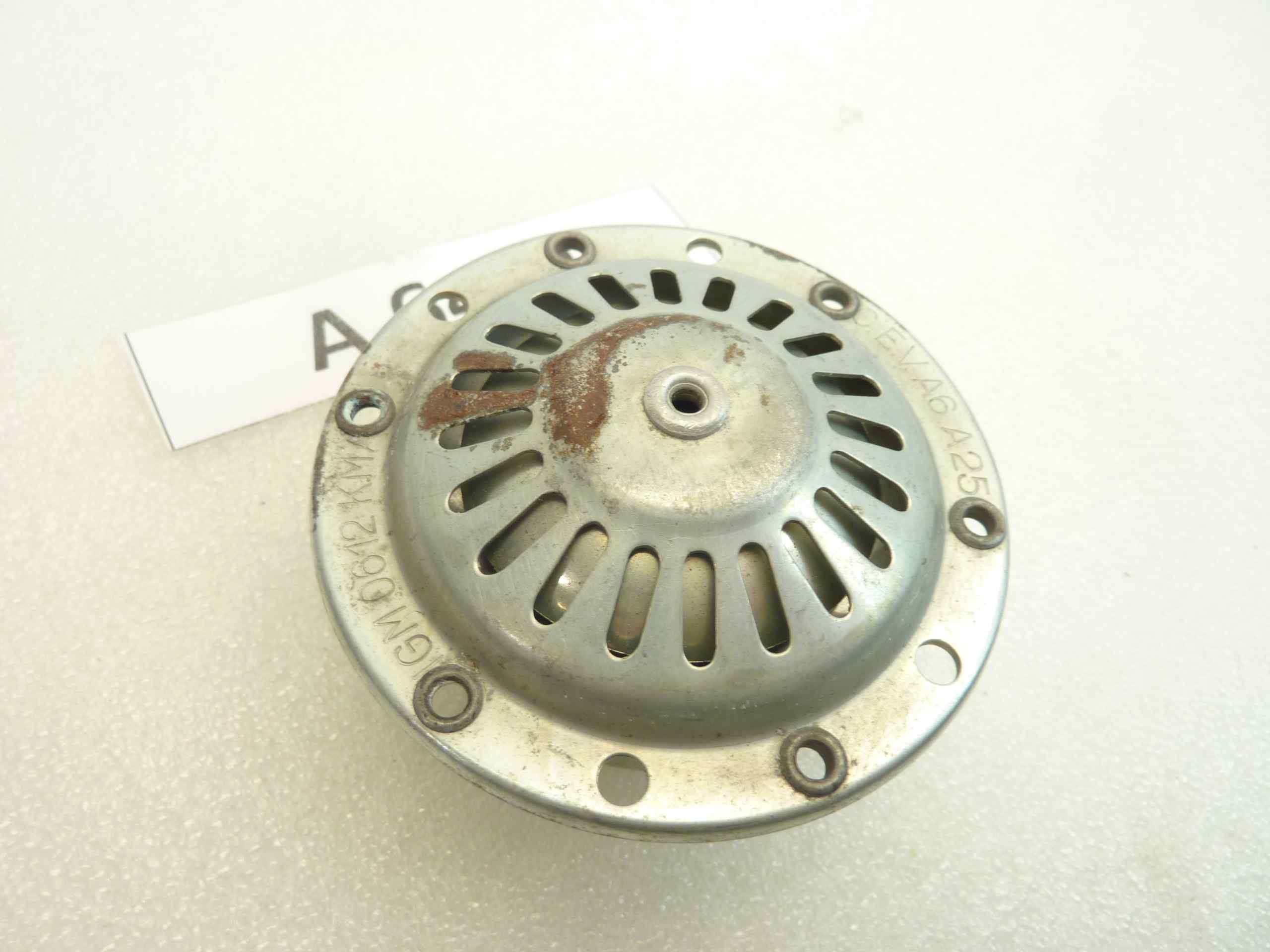 Clacson Cev A6 A25 IGM 0612 diam est 74 mm - immagine 2