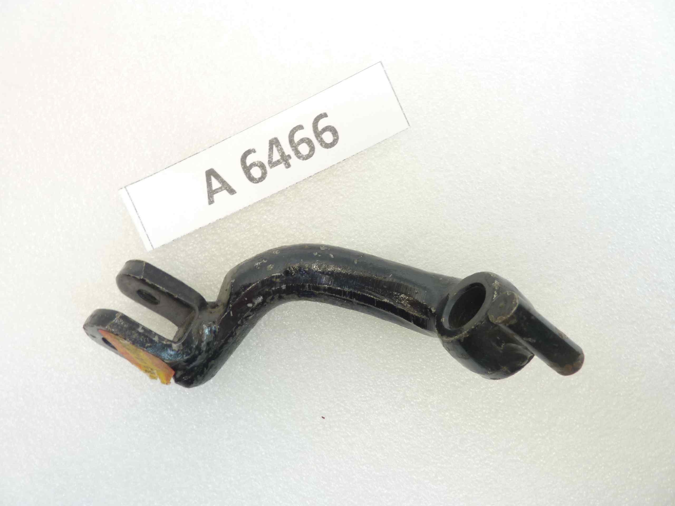 Staffa pedalino poggiapiedi Guzzi 250 TS Custom Benelli 125 250 2C cod 39440200 nuovo fondo di magazzino - immagine 3