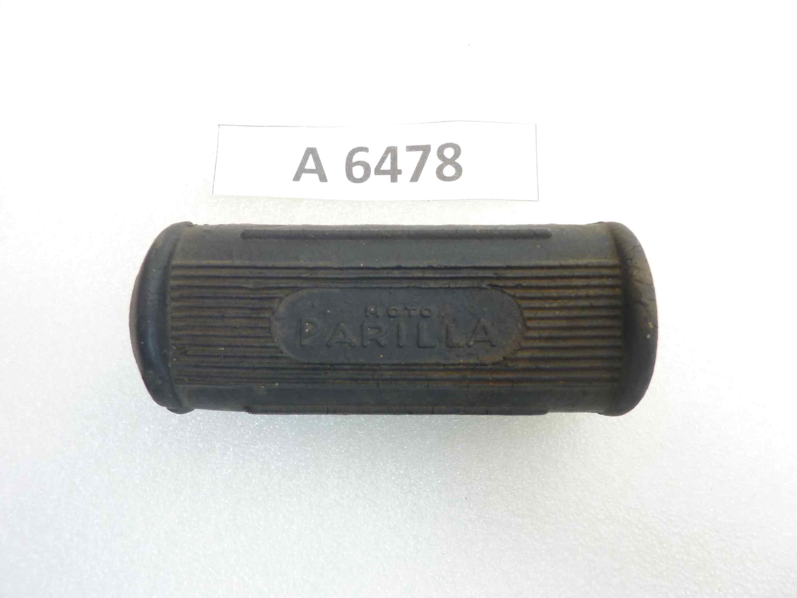 Gomma pedana poggiapiedi Parilla largh 42 mm alt 29 mm lungh 106 mm diam foro 14 mm nuovo fondo di magazzino