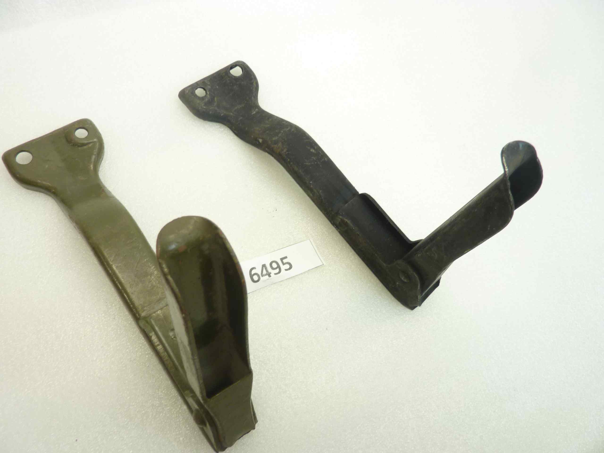 Pedane Guzzi Superalce poggiapiedi posteriori T9556 T9555 coppia da riverniciare nuovo fondo di magazzino - immagine 4