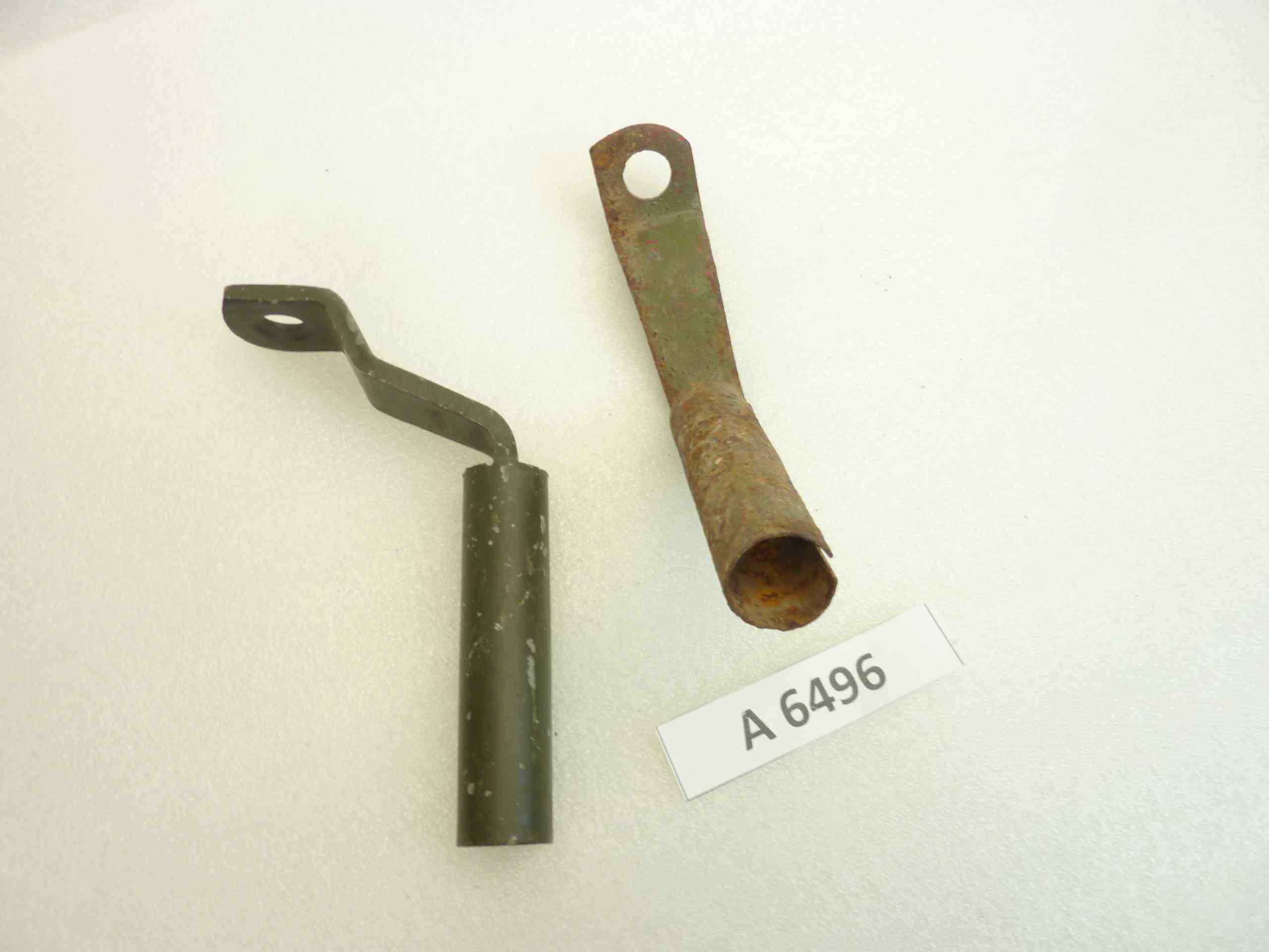 Pedaline poggiapiedi Guzzi Airone 4V T2513 T2514 coppia da riverniciare nuovo fondo di magazzino - immagine 4